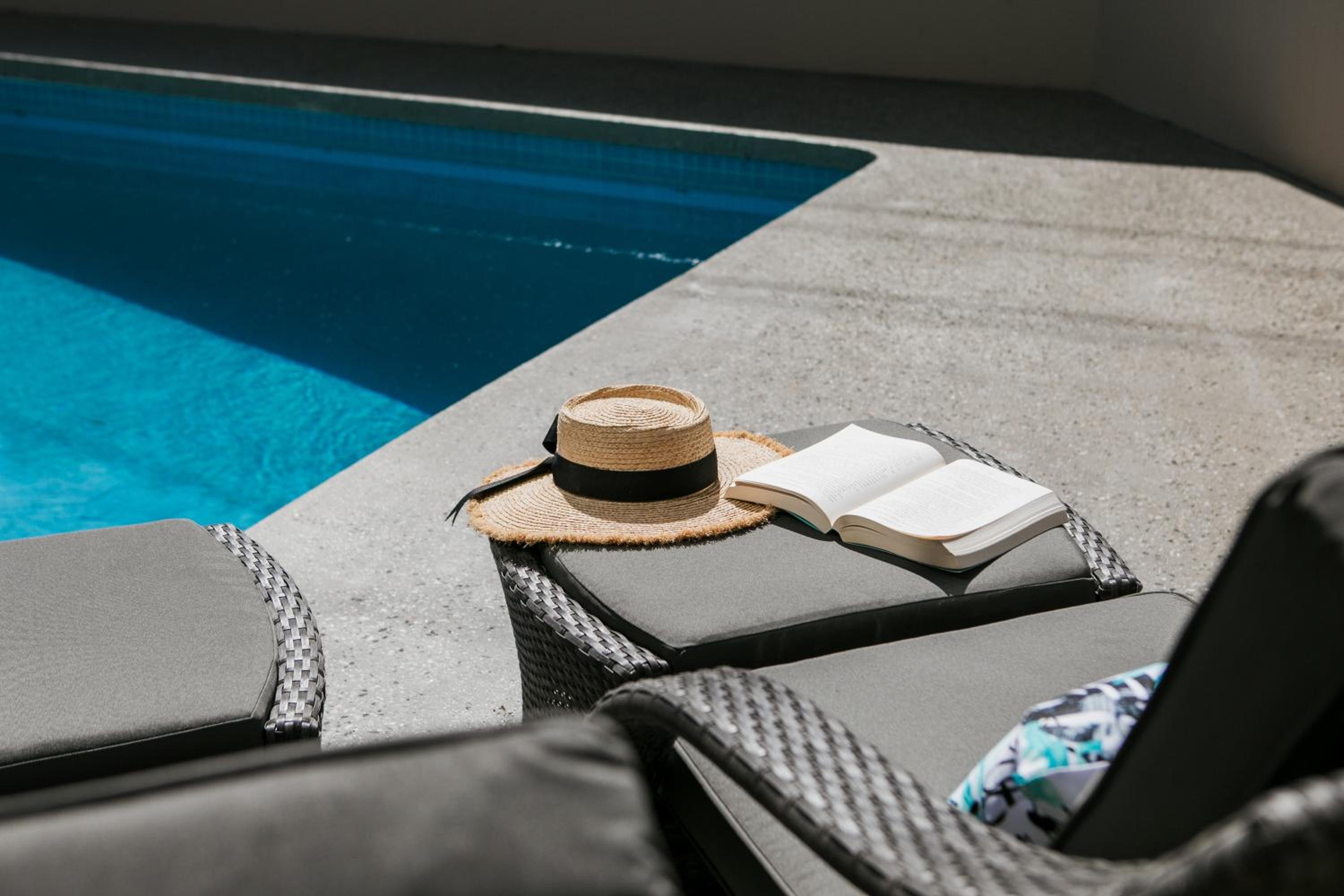 Lazy Days by Stay Noosa