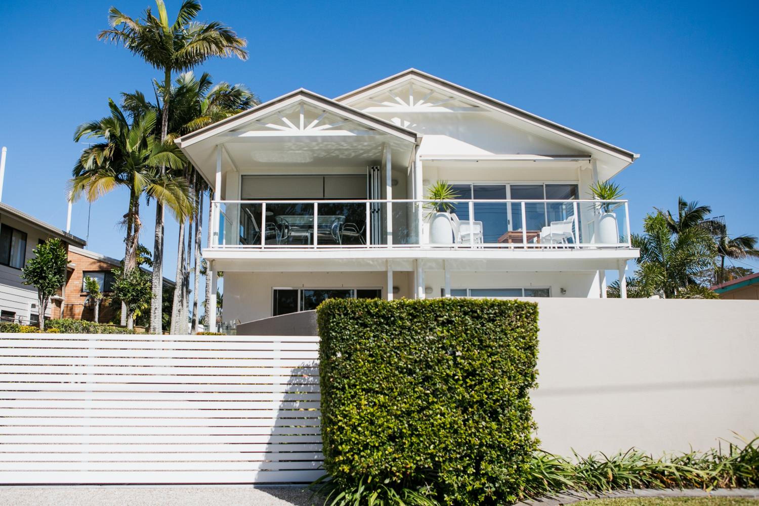 Lazy Days by Stay Noosa