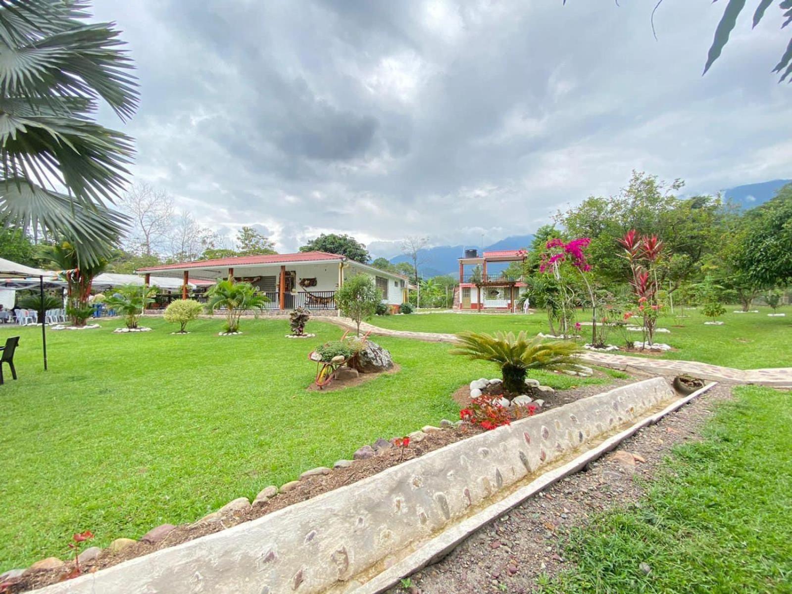 Alojamiento finca La Faraona en Restrepo Meta