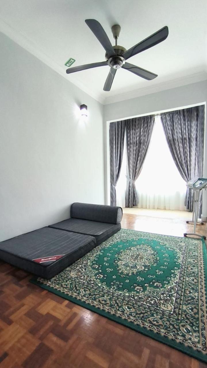 Hening Kesuma Homestay photo 4