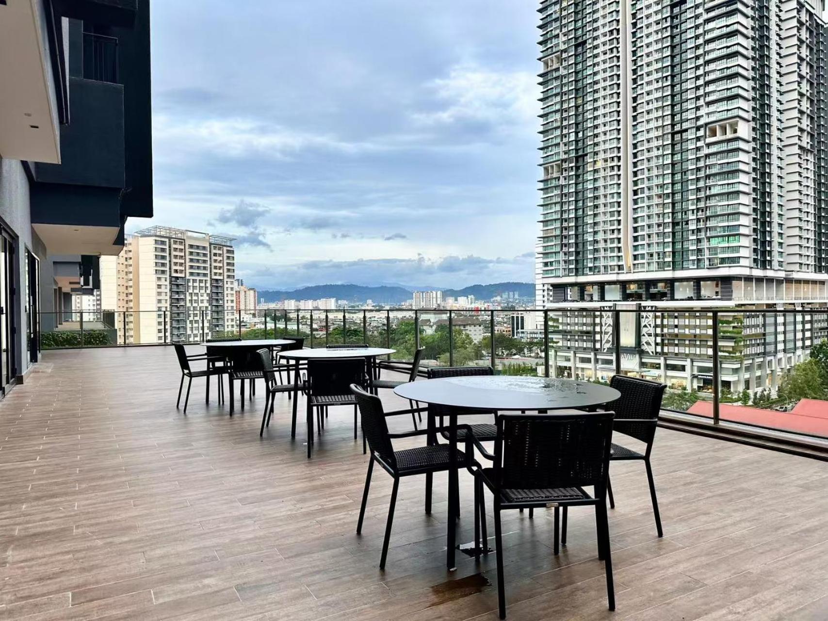 Sunway Velocity Two, Kuala Lumpur By De Harlequins Suite