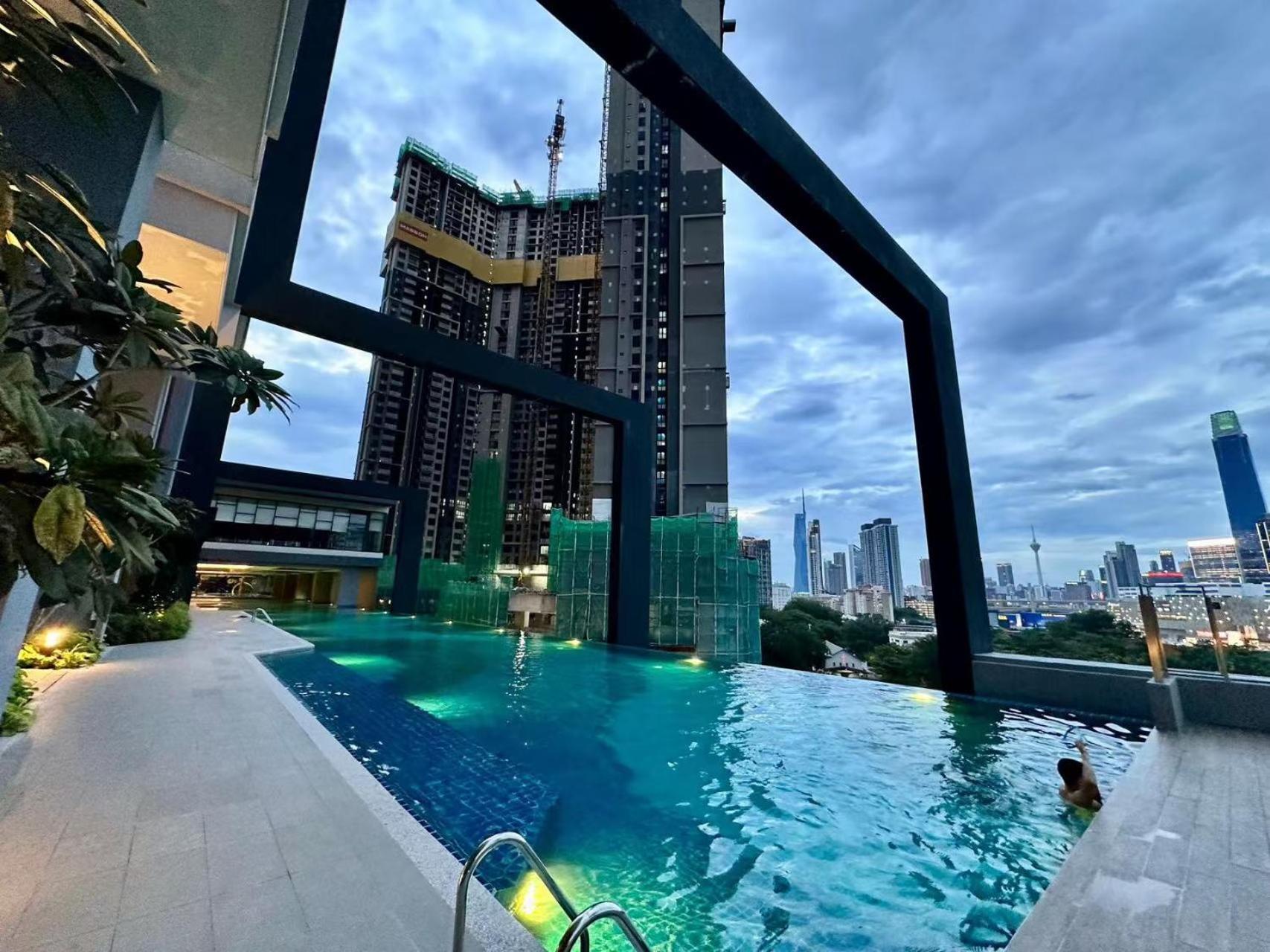 Sunway Velocity Two, Kuala Lumpur By De Harlequins Suite