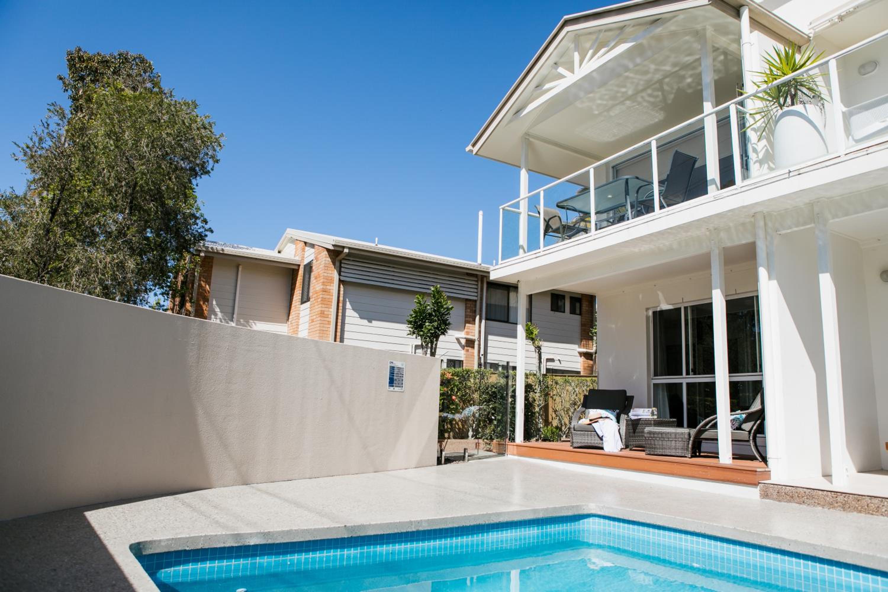 Lazy Days 2 by Stay Noosa