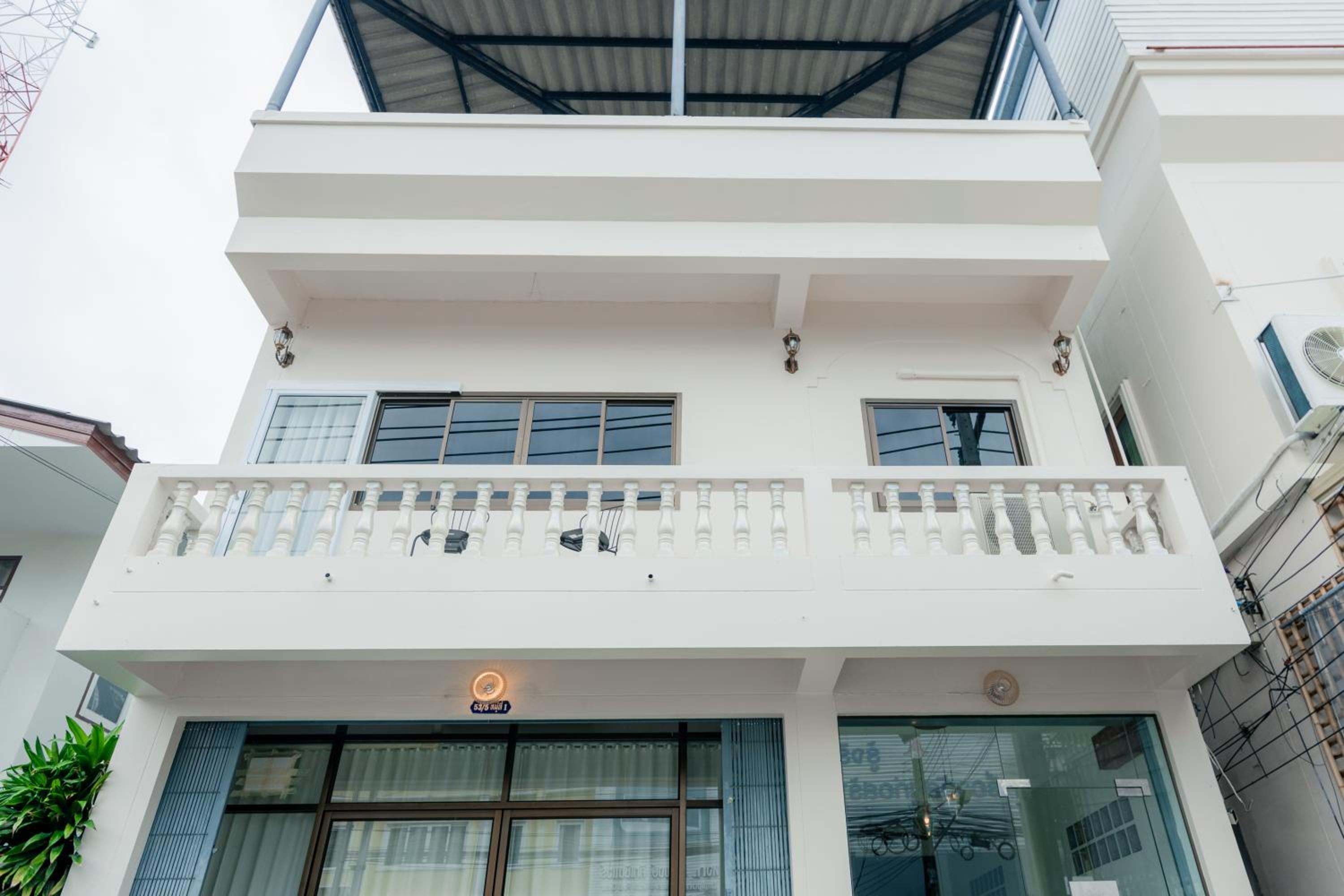 Blessings Home & Café