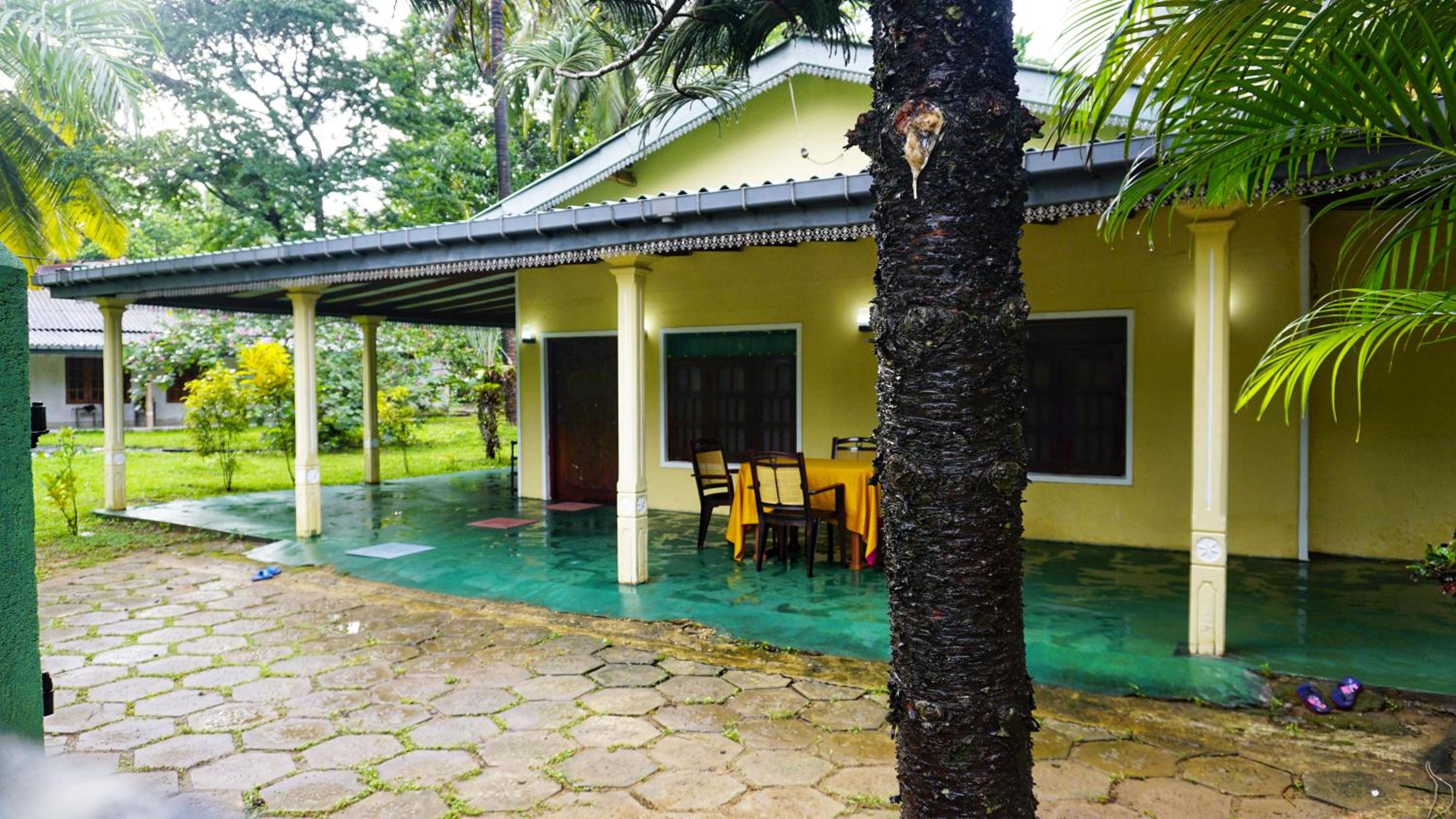 Lavish Layer Homestay
