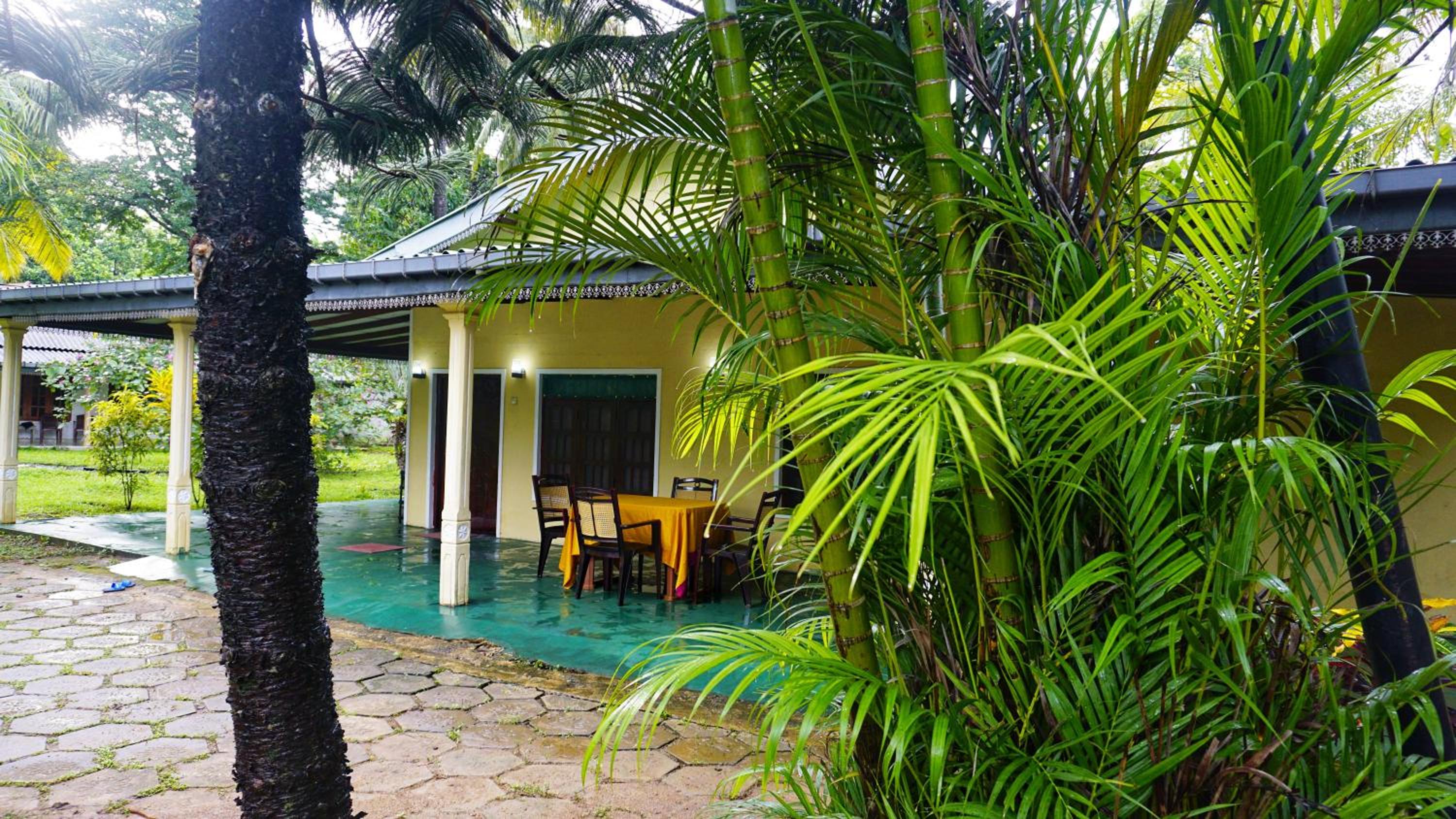 Lavish Layer Homestay