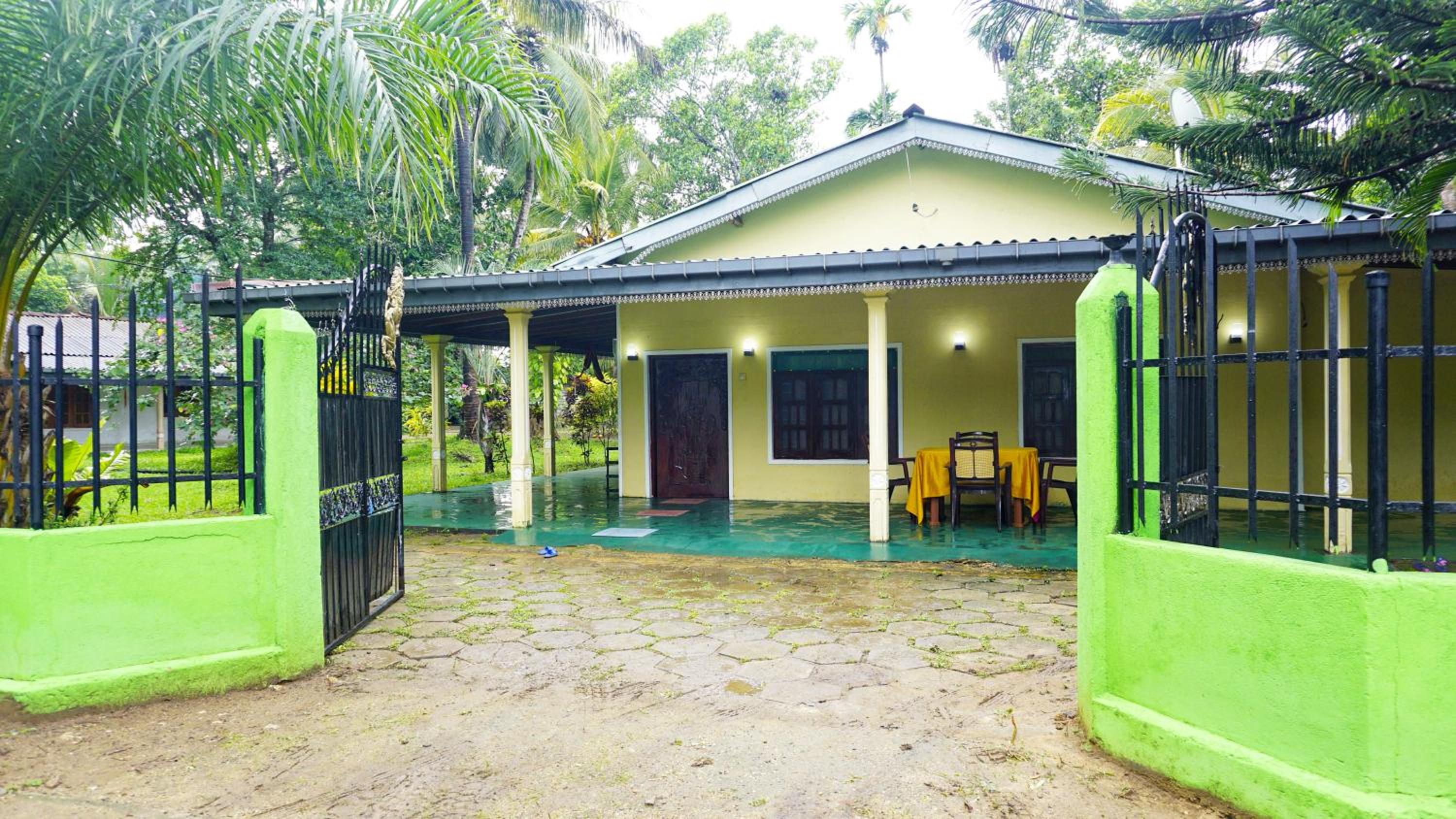 Lavish Layer Homestay