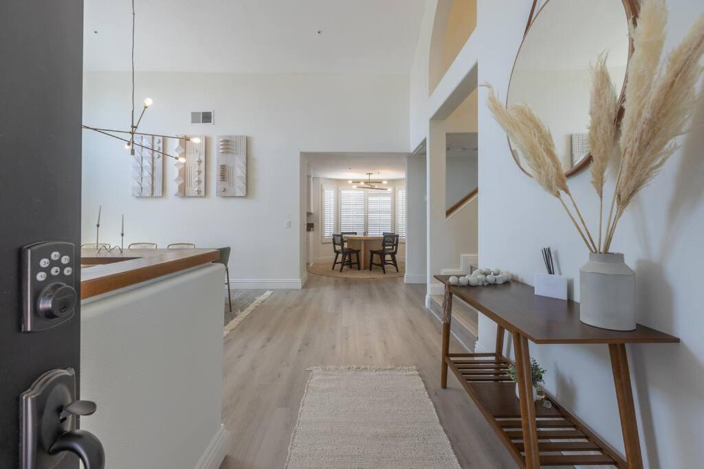 Hilltop Home with Private Pool and Spa