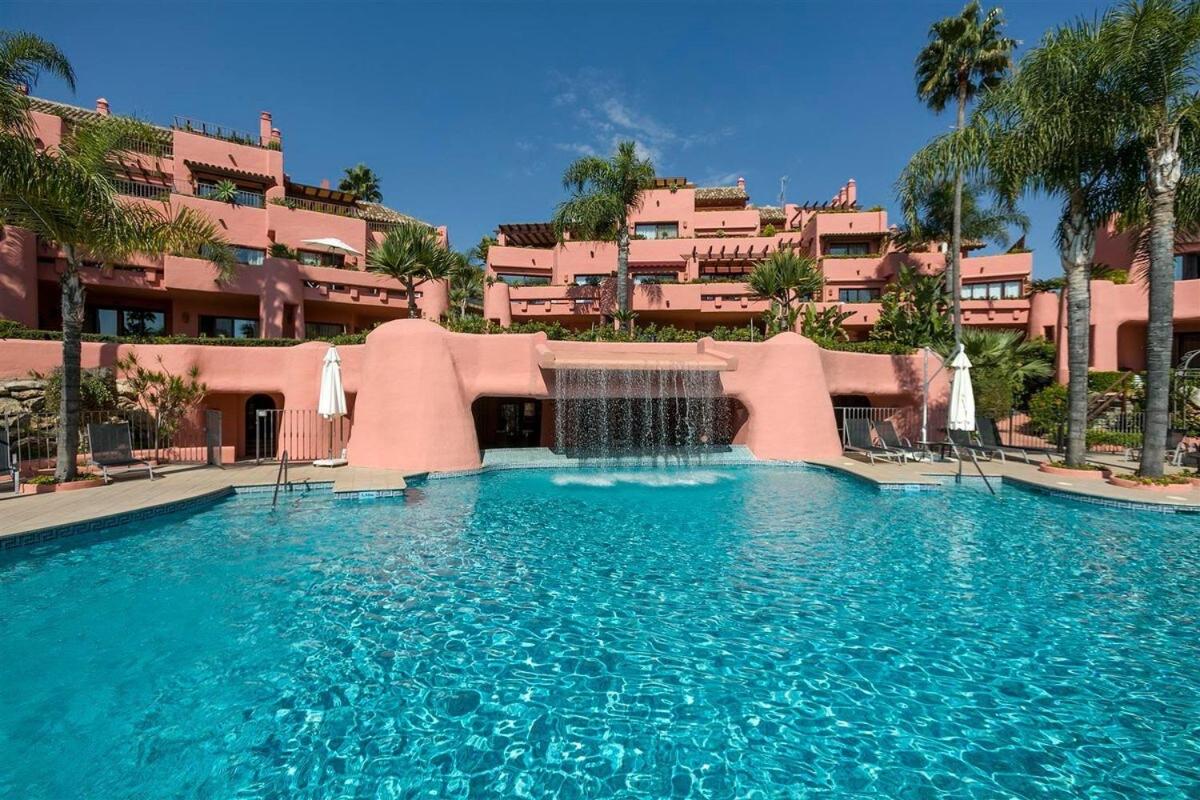Frontline luxury ground floor apartment