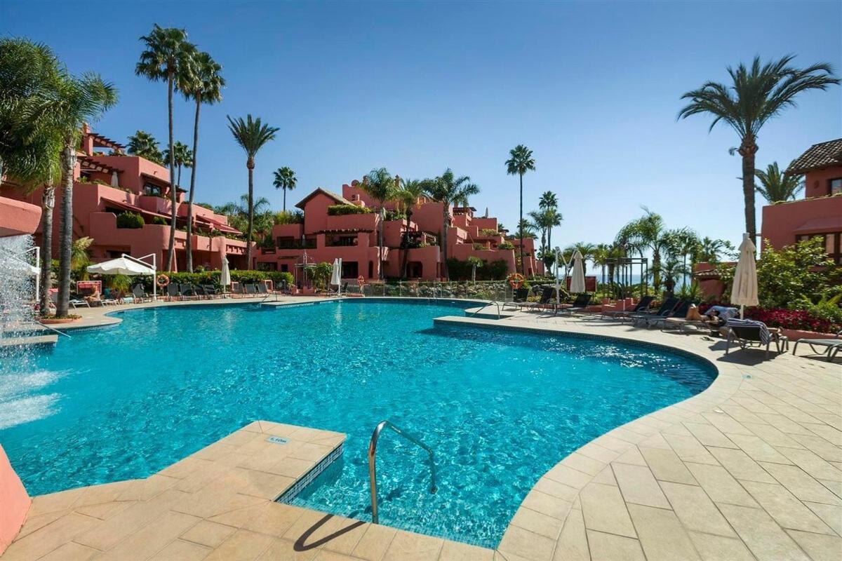 Frontline luxury ground floor apartment