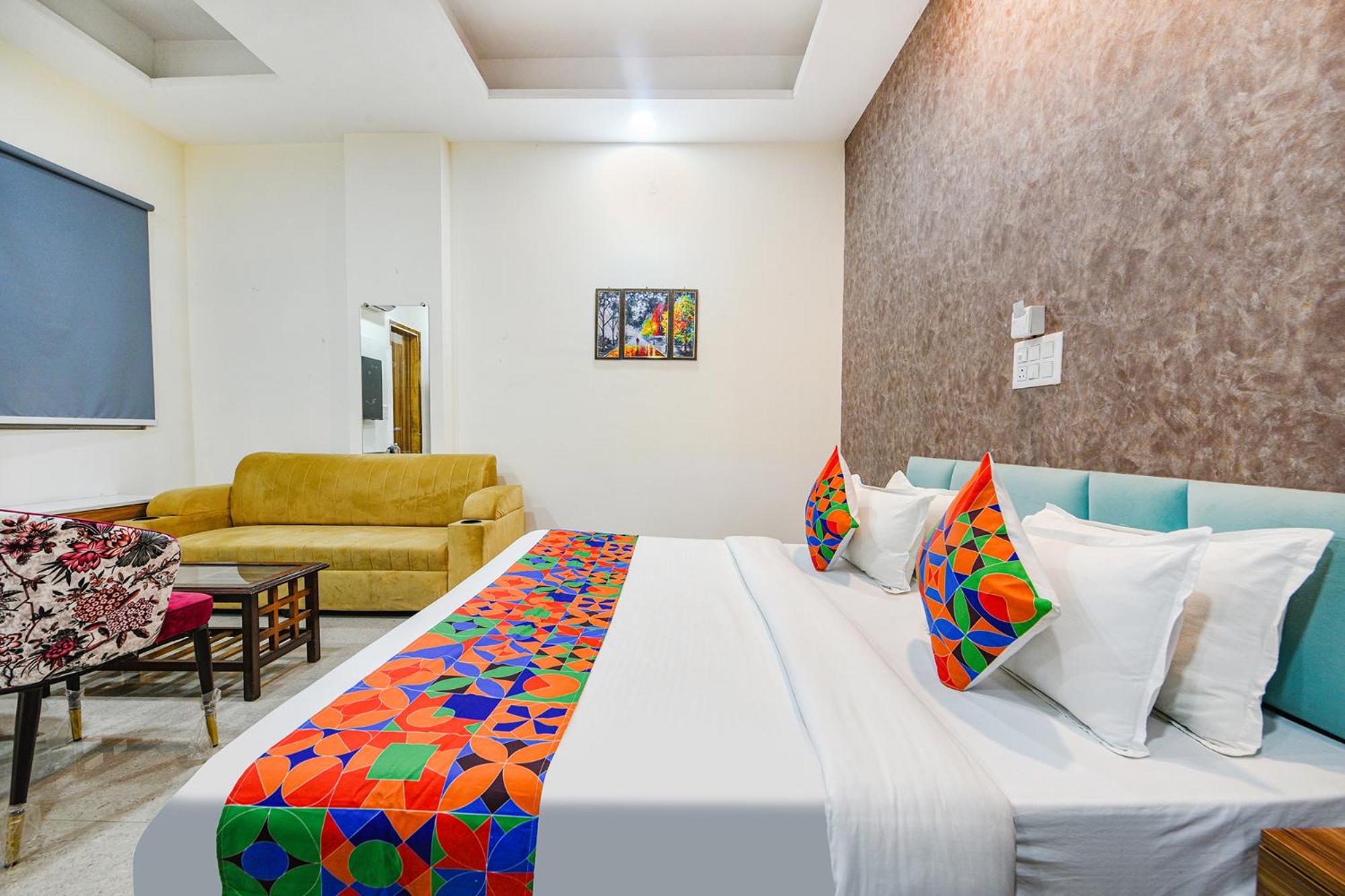 FabHotel Radiant Blu