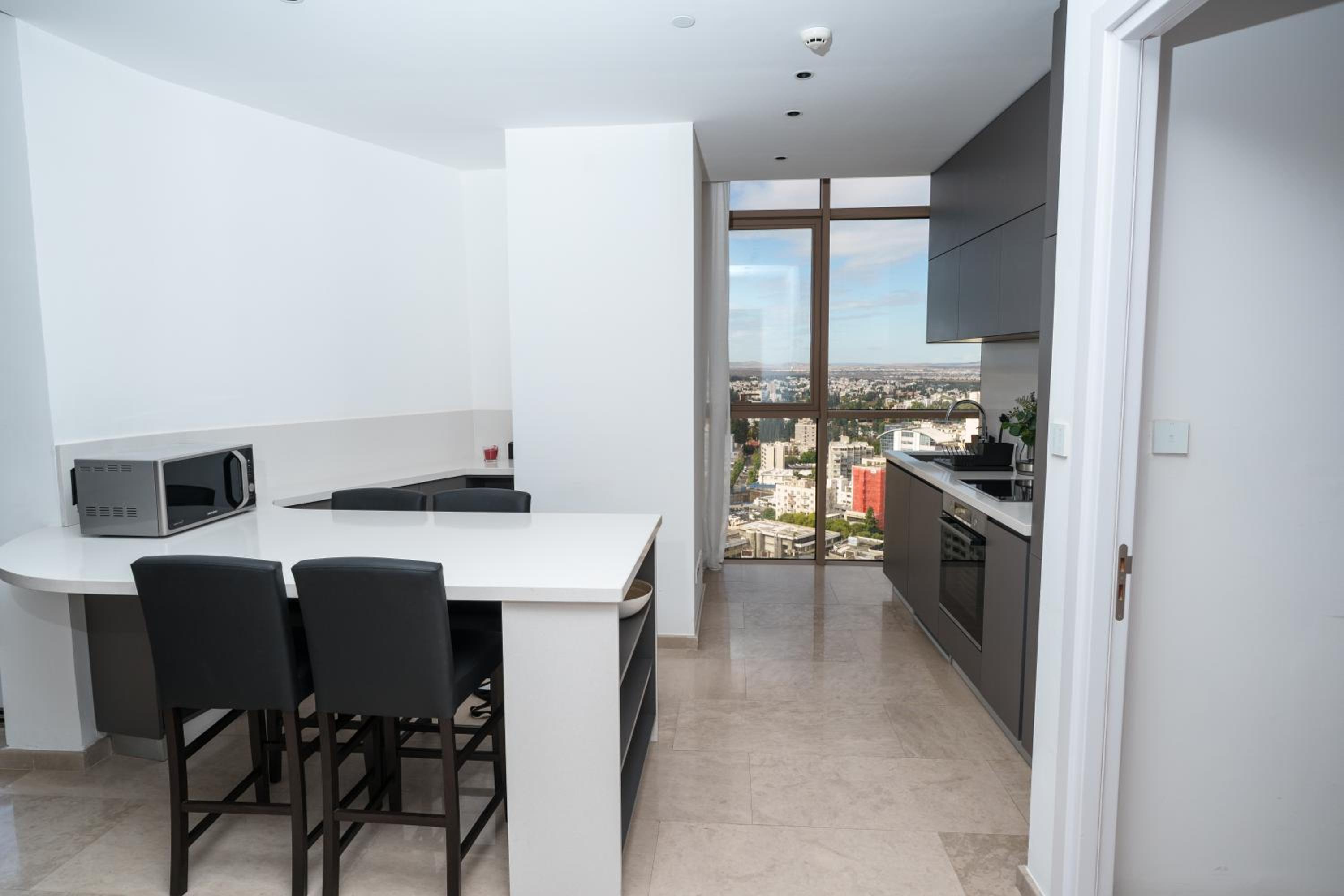360 Nicosia Heights, Gym & Pool