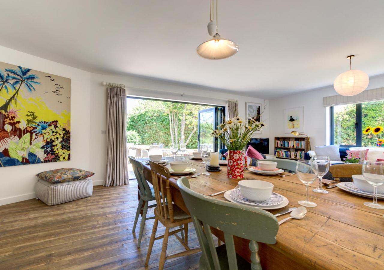 4 Bed in Trevone oc-p00696
