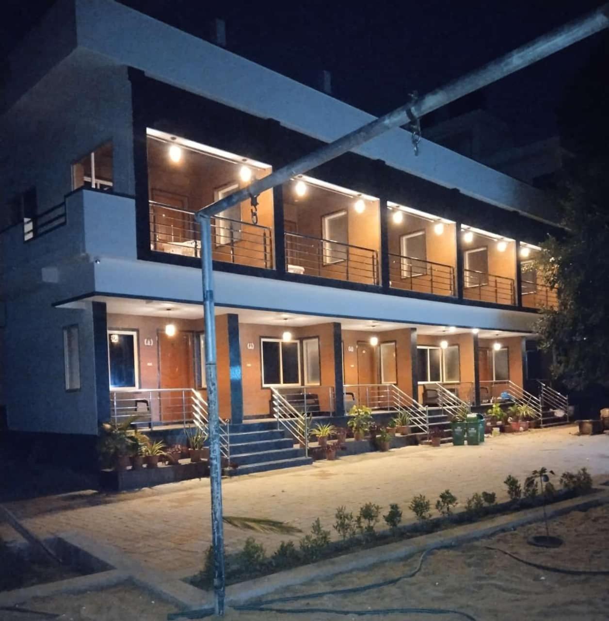 Island Dreams Resort view 5