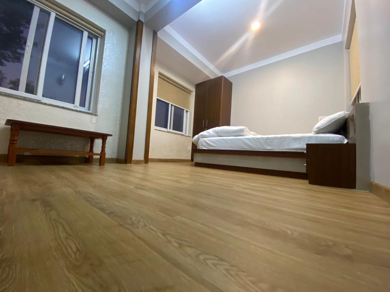 Niro Suite Home view 4