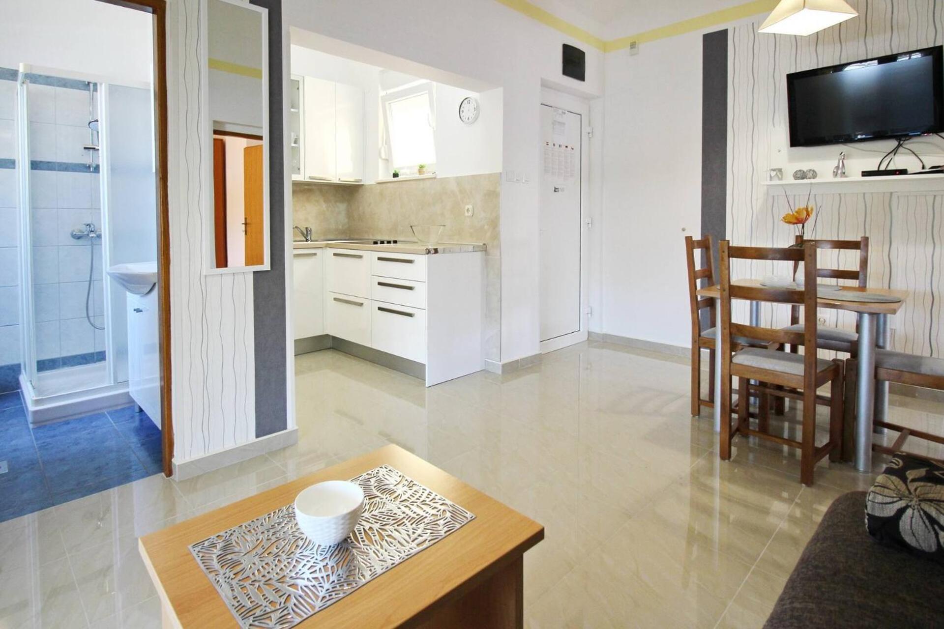 Apartments Zarok Beach Holiday