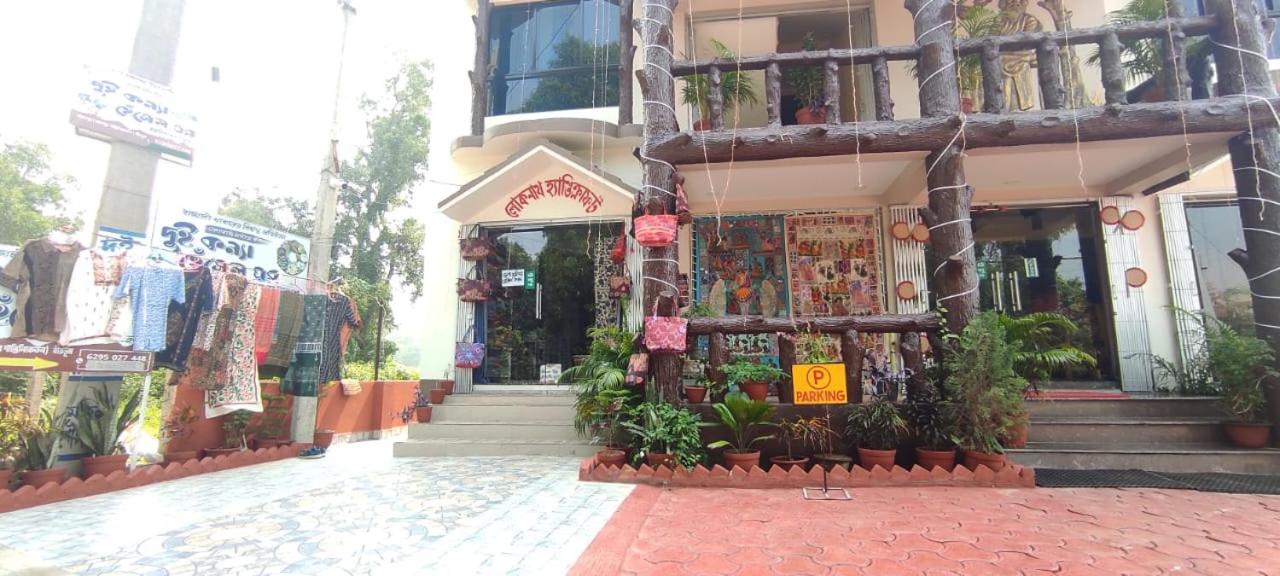 Dui Kanya Henshel Ghar BOLPUR SANTINIKETAN