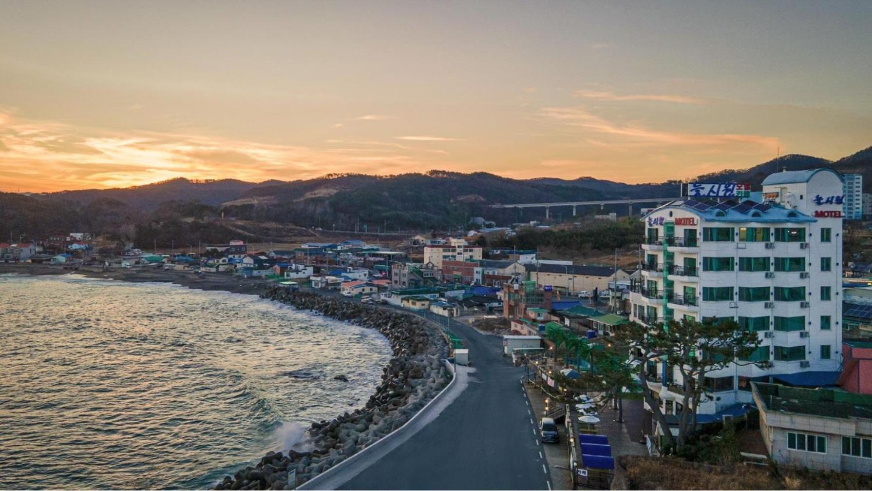 Gyeongju Neulsiwon Pension