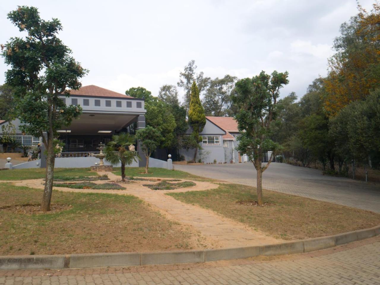 Grand Manor Self Catering Muldersdrift