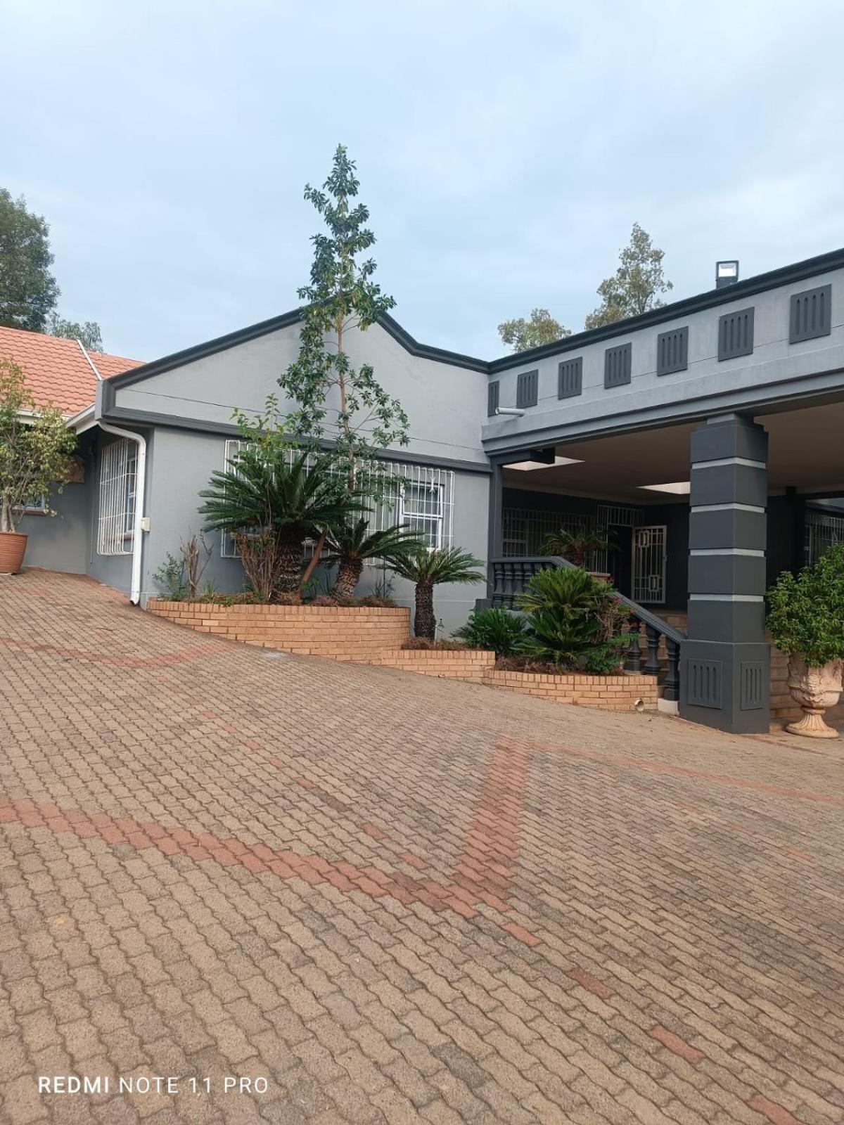 Grand Manor Self Catering Muldersdrift