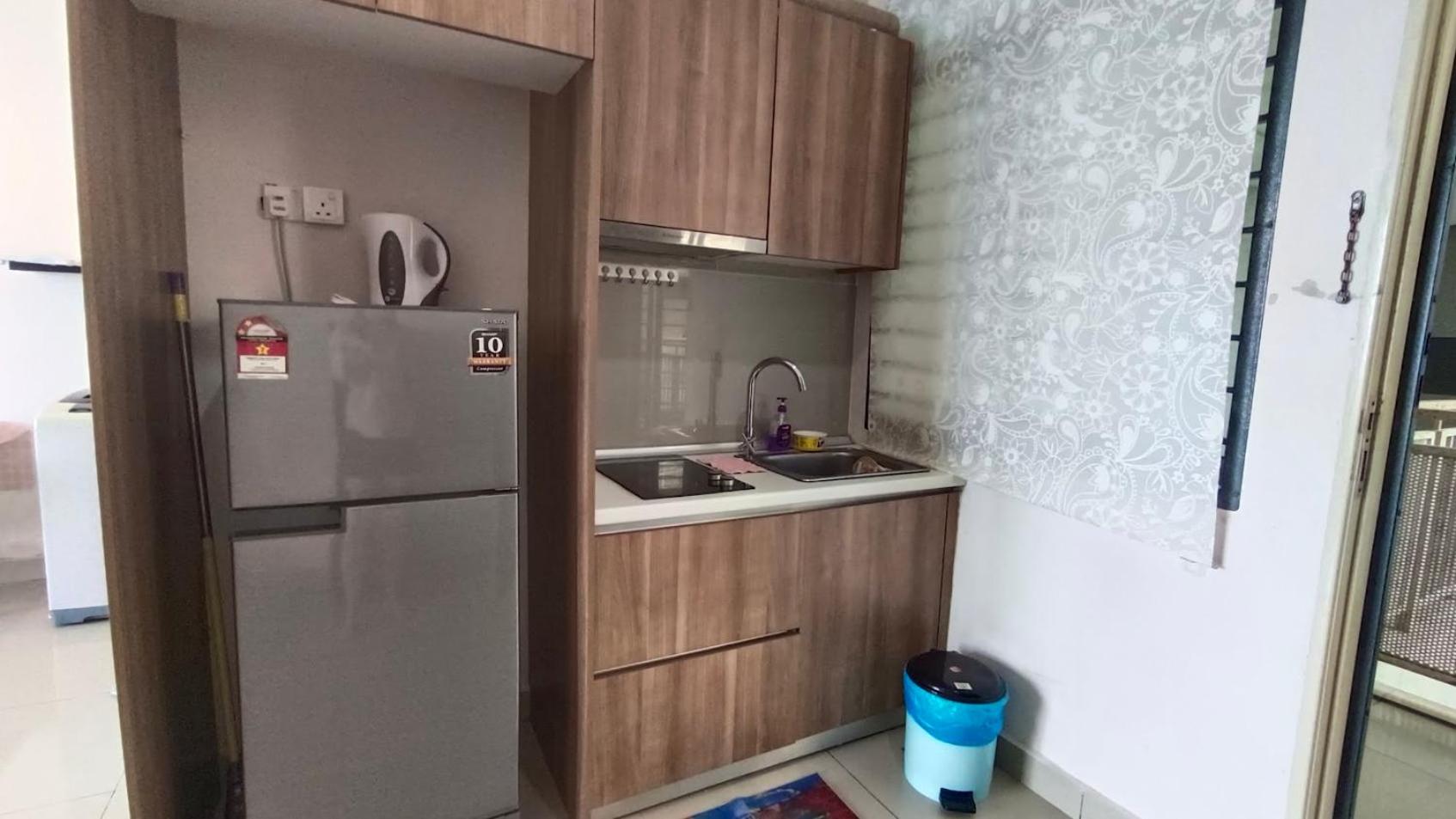 PALAZIO CONDO (MOUNT AUSTIN)
