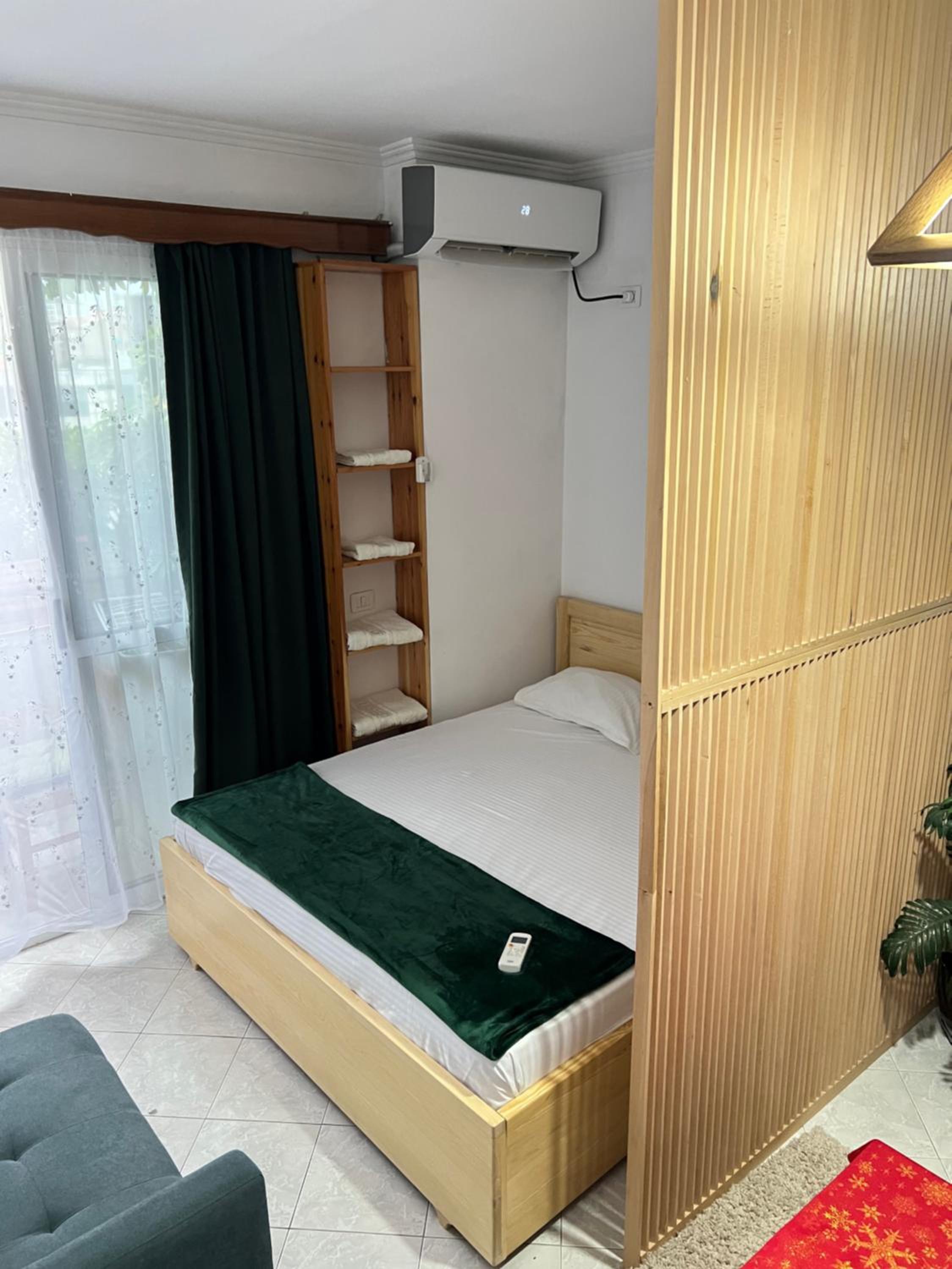 Studio Apartment photo 5