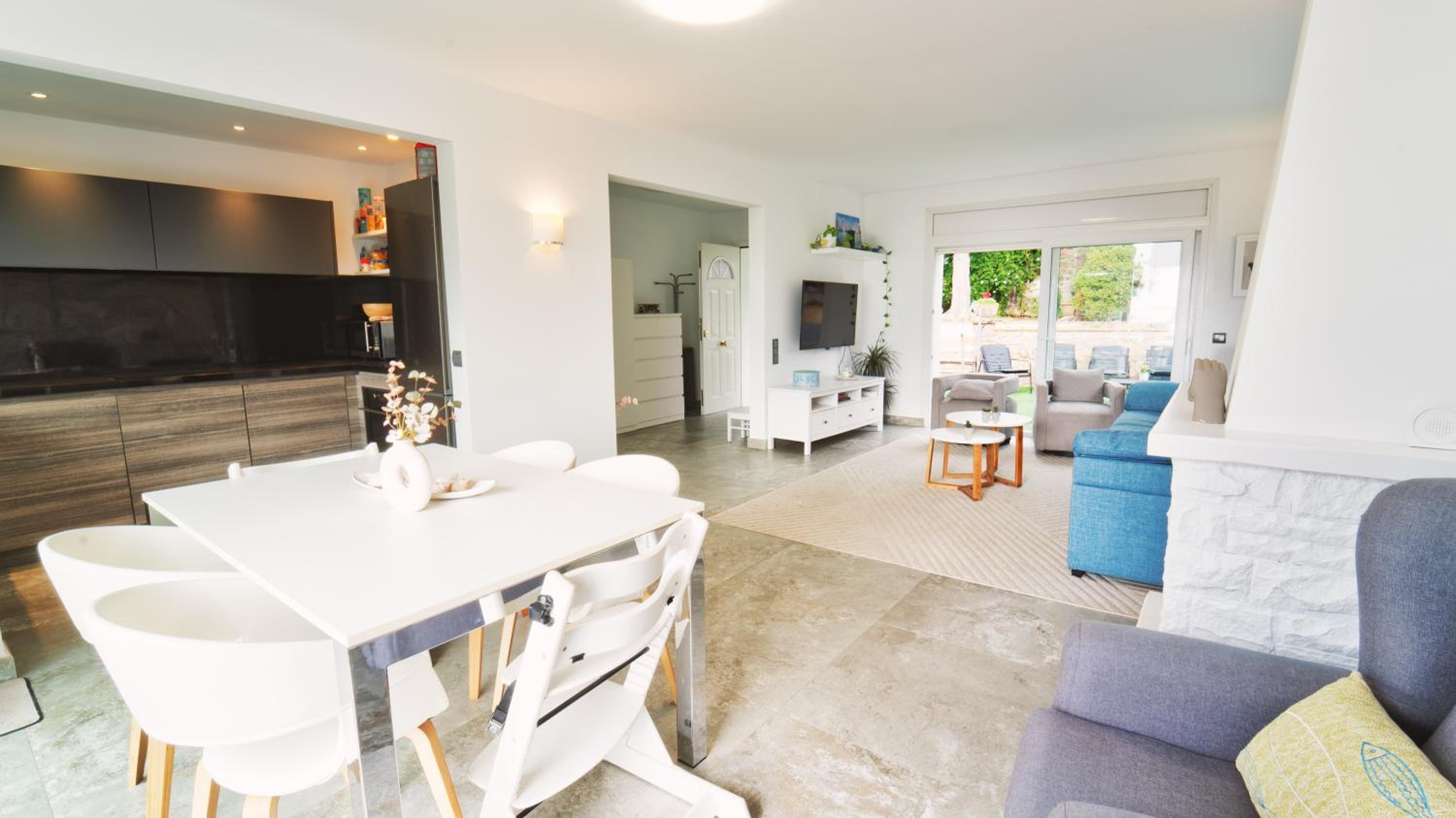 SeaHomes Vacations - Villa Serenity Cala Canyelles