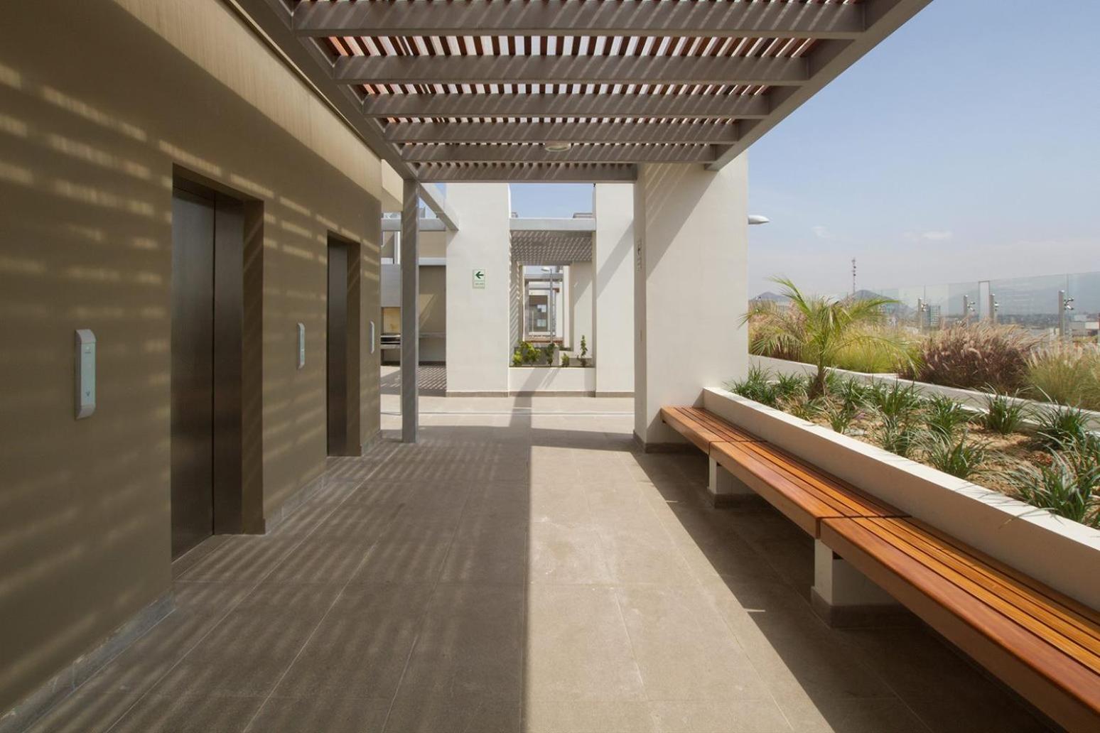 Apartment near to MIRAFLORES, BEACHES & REBAGLIATI HOSPITAL ! Panoramic View,Pool, Gym,Private Park in LINCE view 3