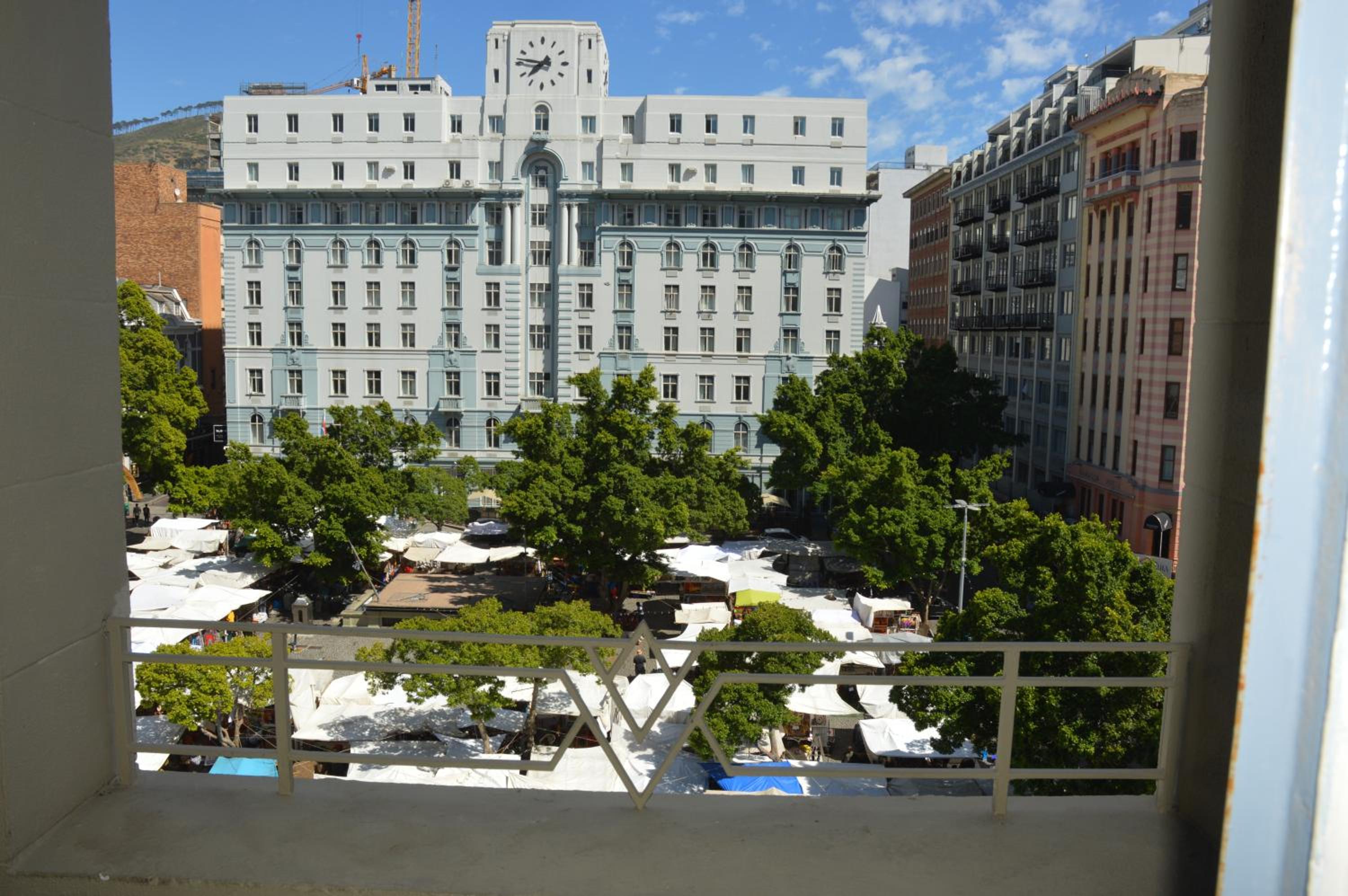 Market House Apartment view 2