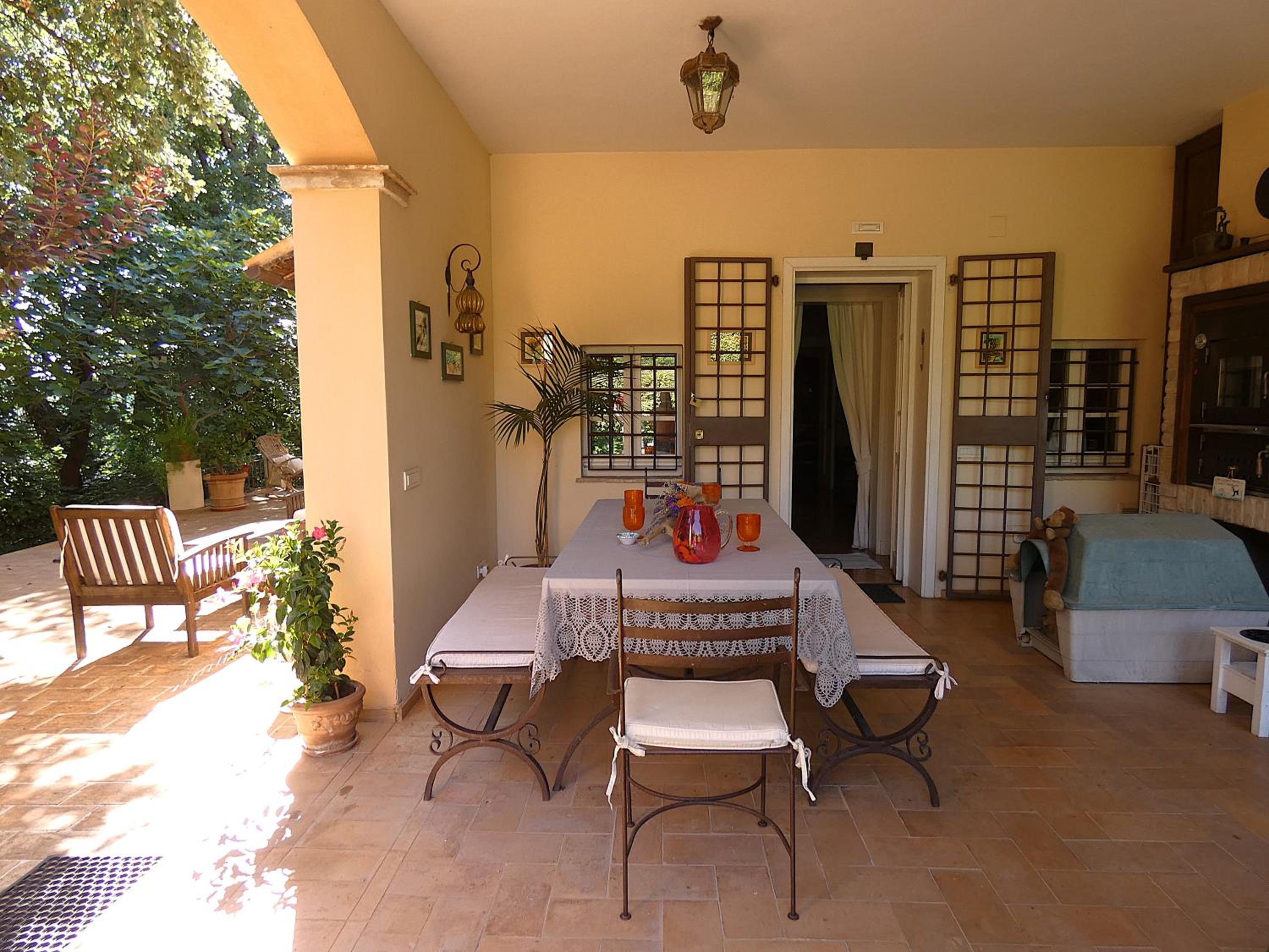 Scappo in Umbria, villa Claudia view 4