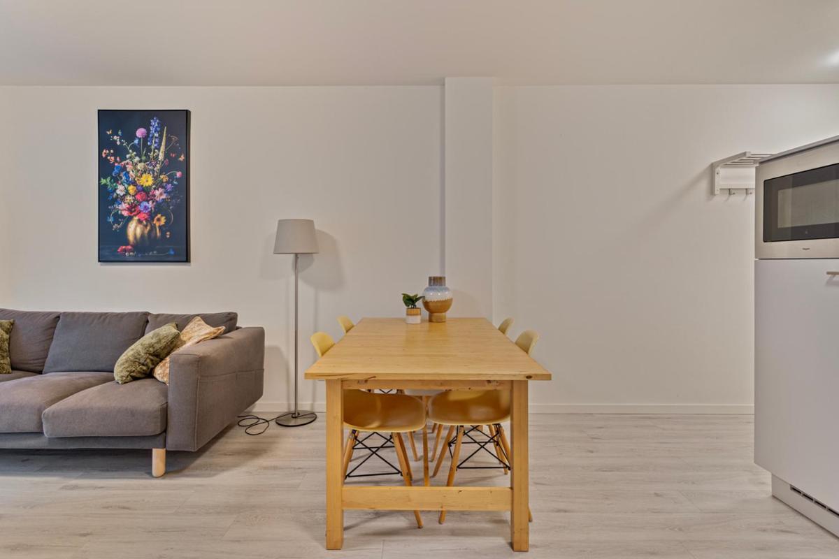 Eindhoven City Suites Hertogstraat H Modern 4P view 3