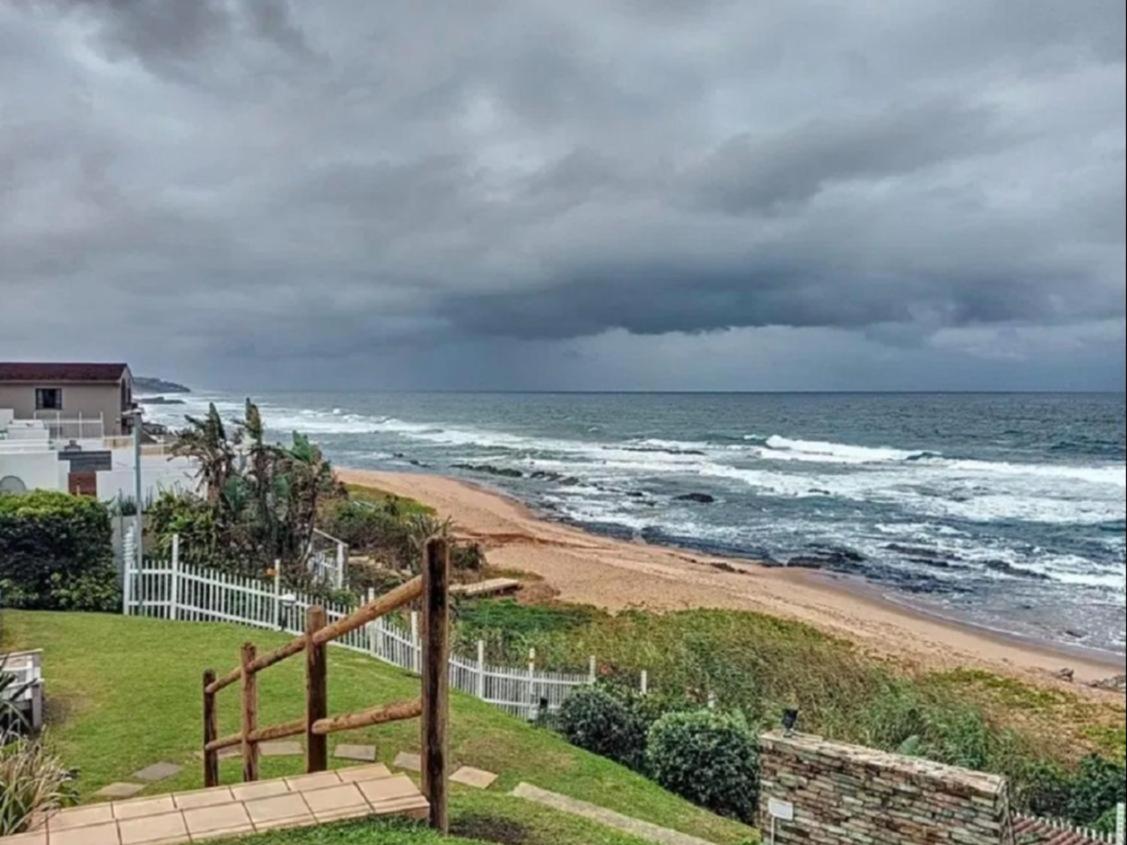 Beachfront Apartments Shakas Rock - Chakas Terrace, Direct Access, Ocean Views