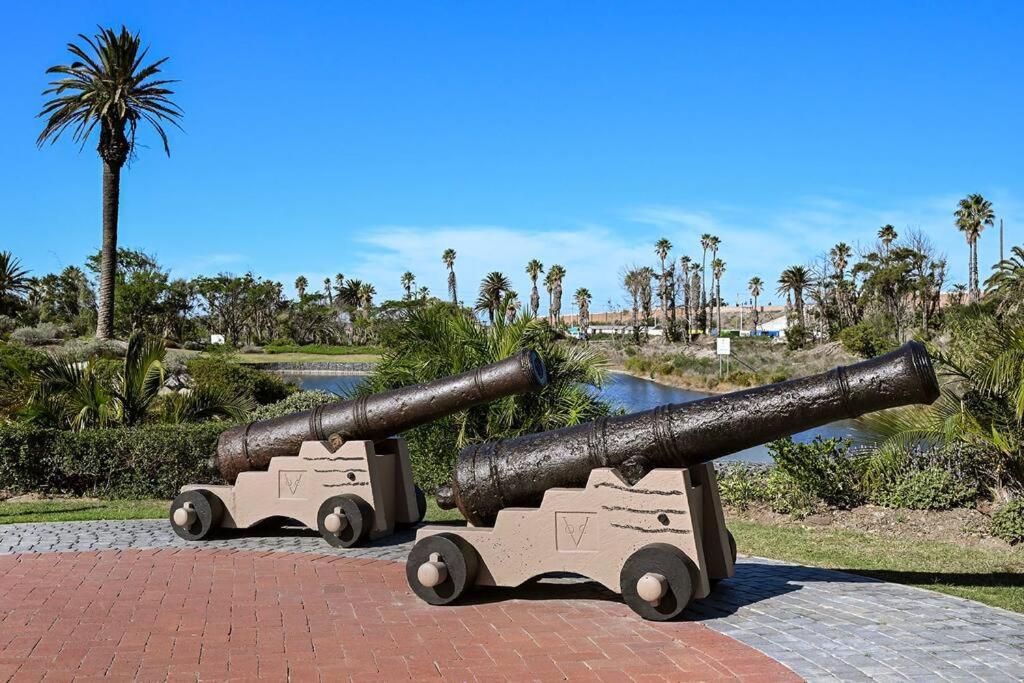 Axis-Luxury Two Bedroom with Ocean and Mountain views view 4