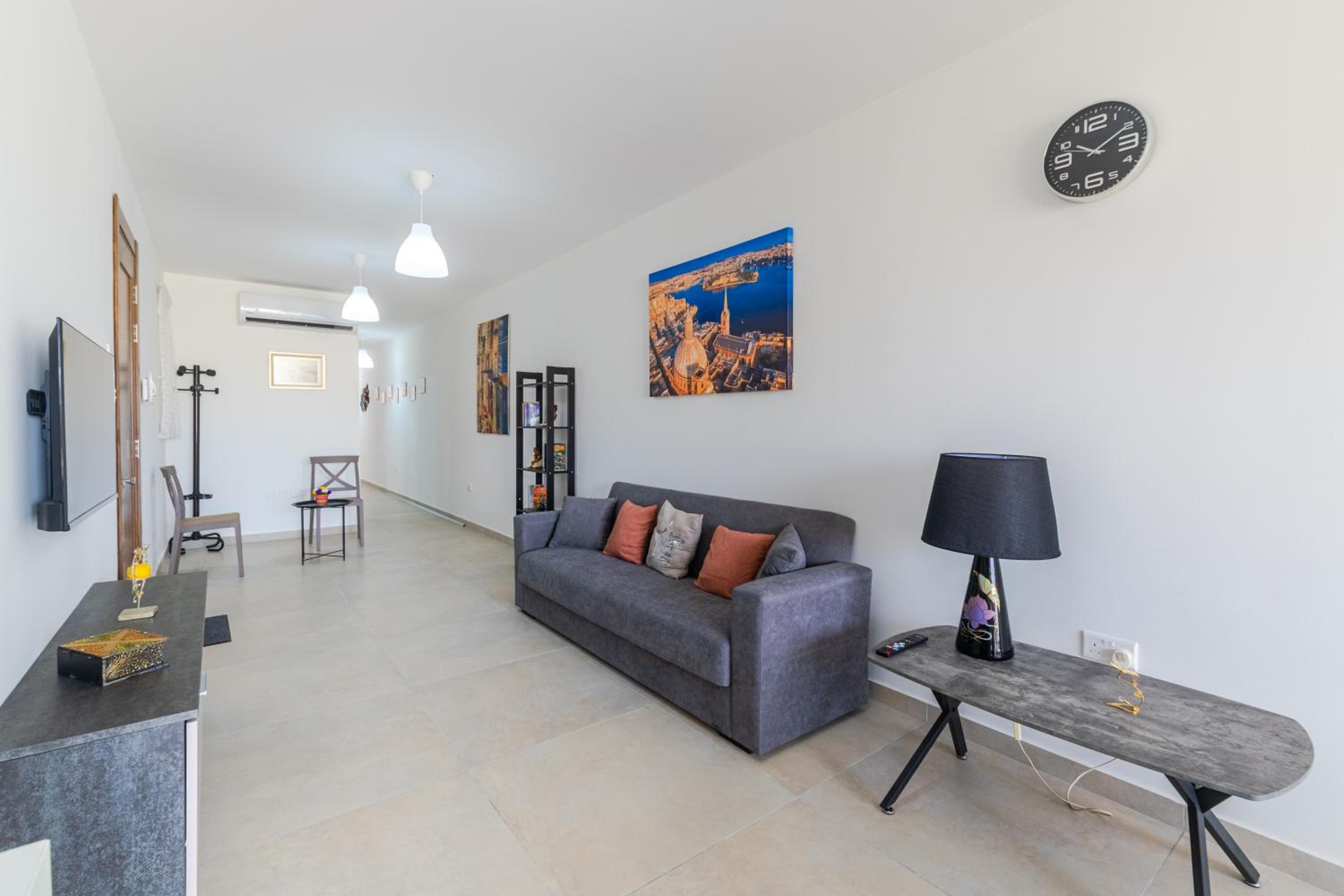Spacious Brand New Apartment 3 Bdr 2Bth Bugibba photo 5
