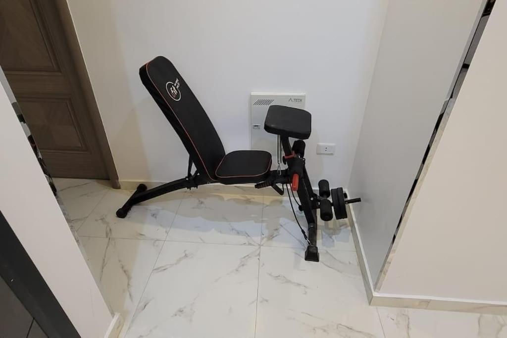 Spacious apartment with beautiful garden near AUC & point 90 mall in fifth settlement