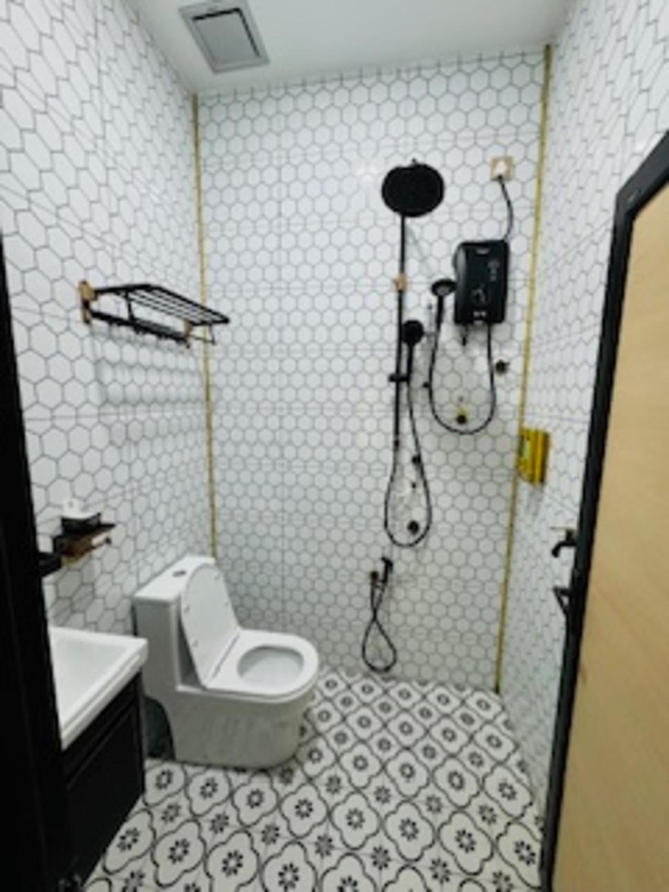 Photo 9
