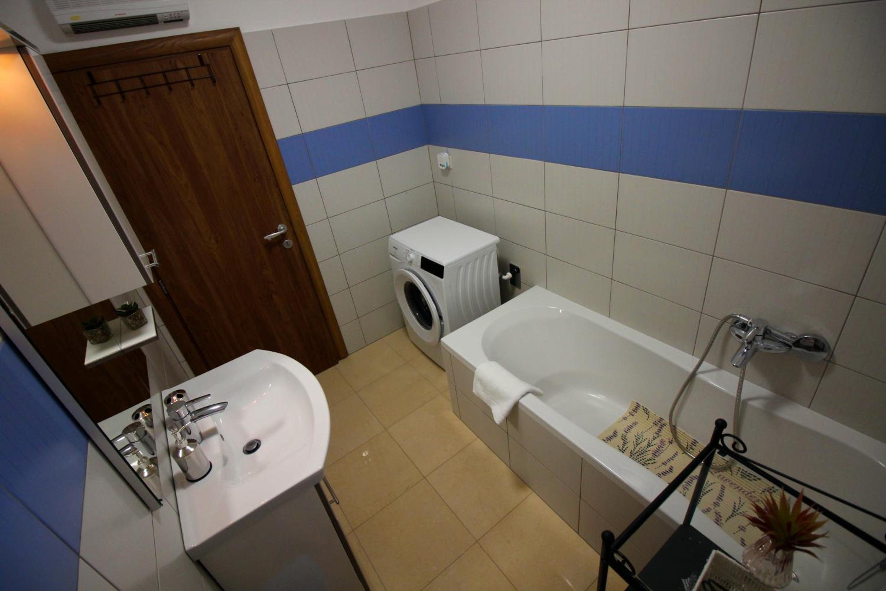 Photo 36