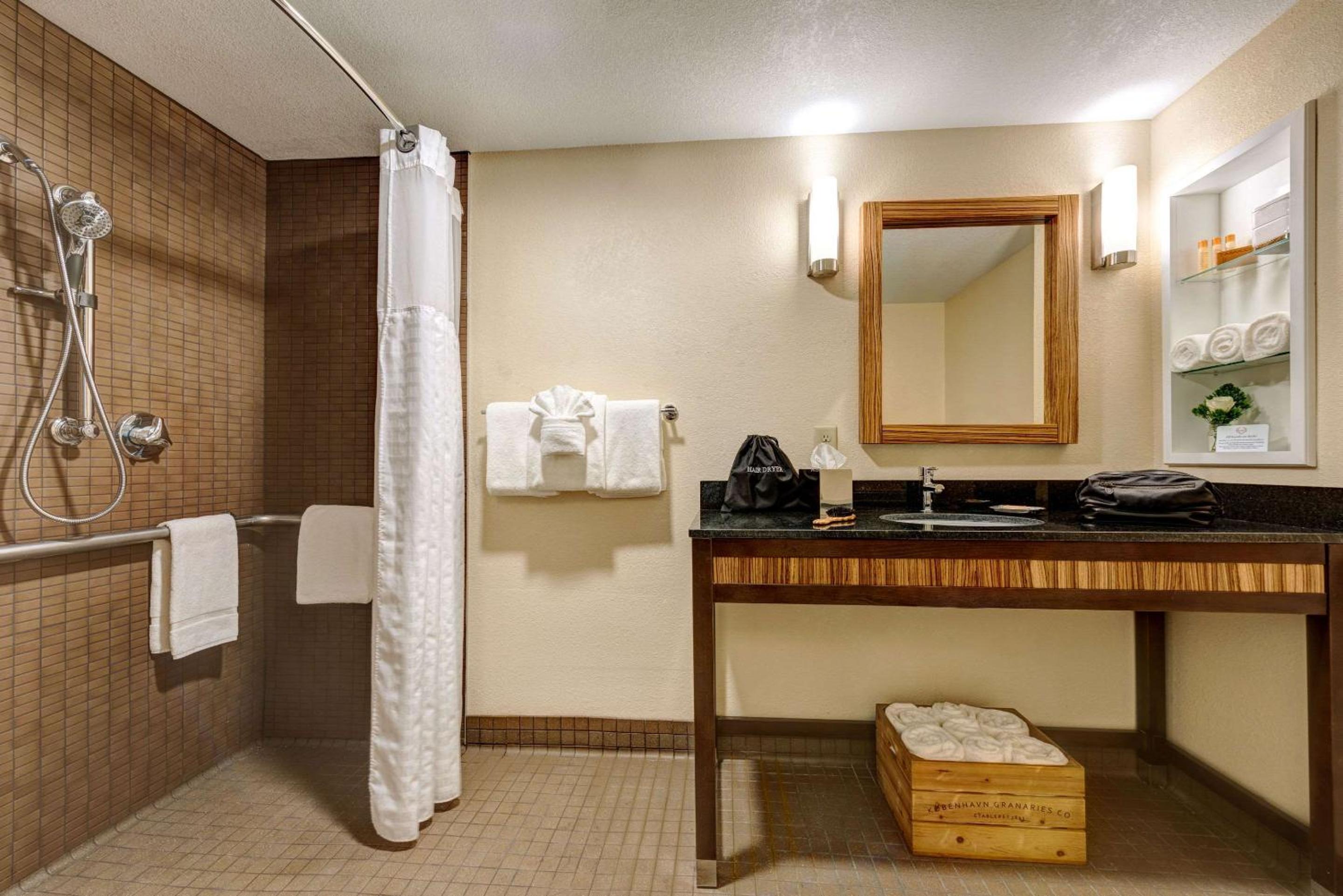Dover Vacations - Garrison Hotel  Suites Dover-Portsmouth, Ascend Hotel Collection - Property Image 1