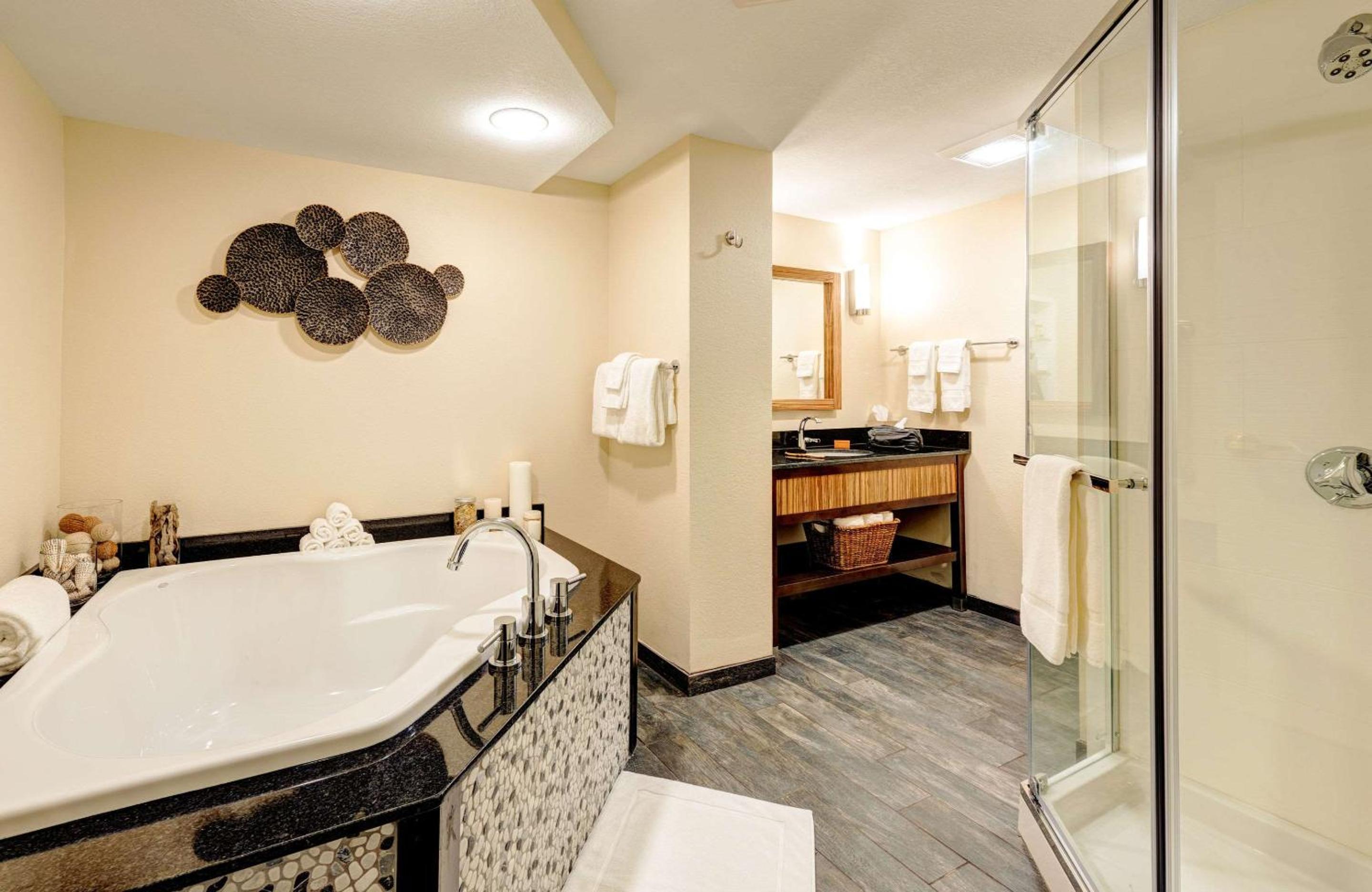 Dover Vacations - Garrison Hotel Suites Dover-Portsmouth, Ascend Hotel Collection - Property Image 77