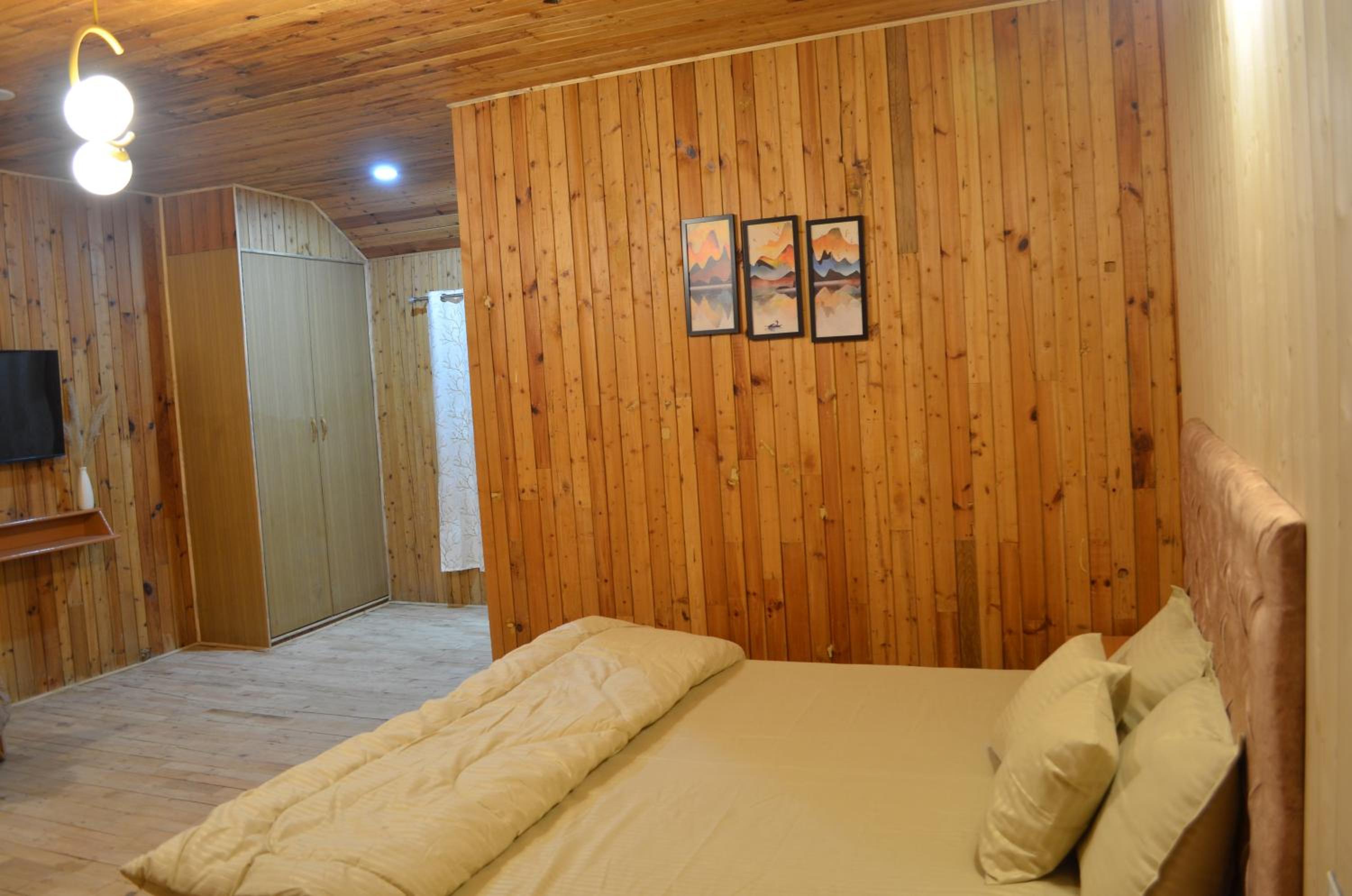 Moonbeam Retreat