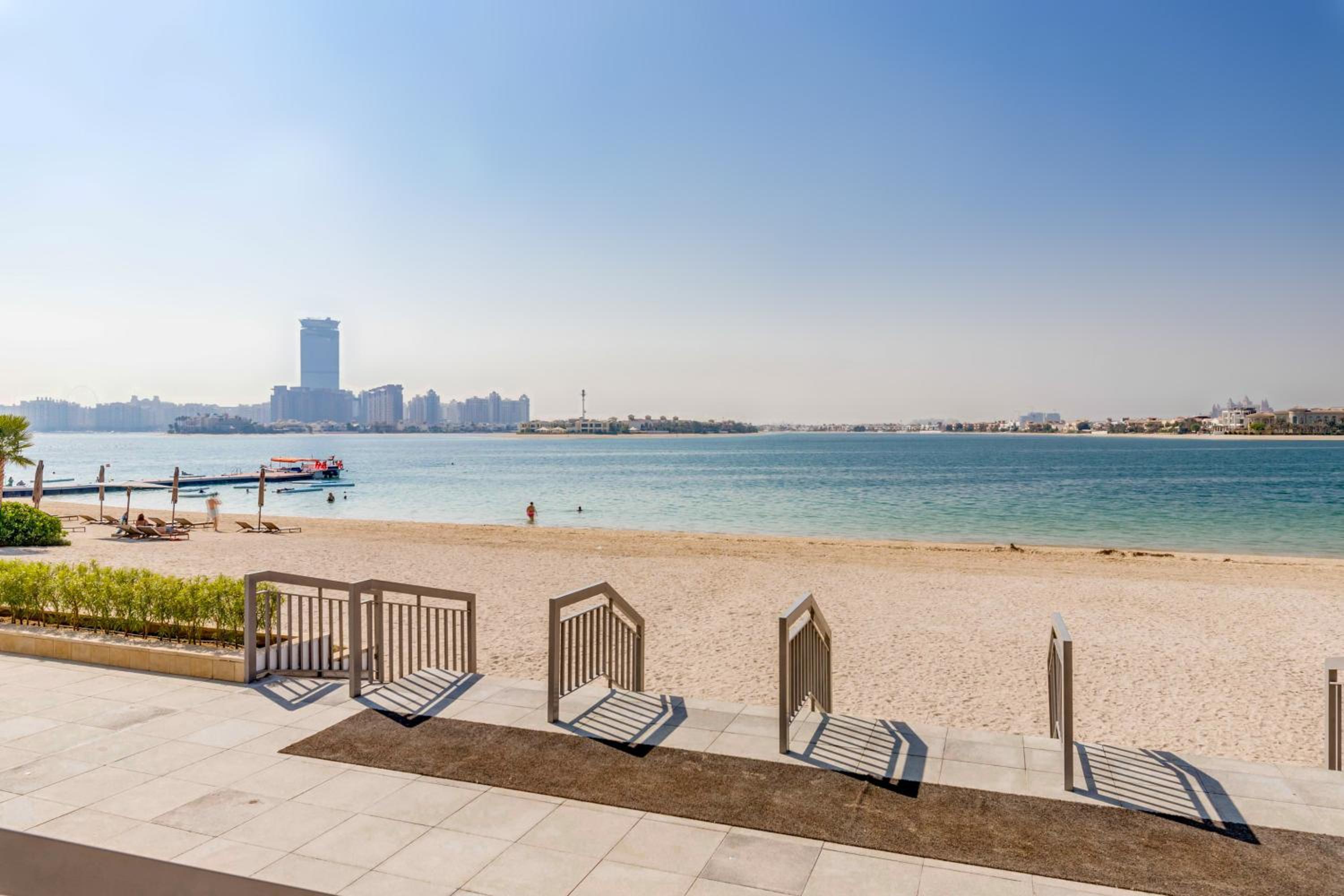 GlobalStay Azizi Mina Beachfront Apartments Palm Jumeirah