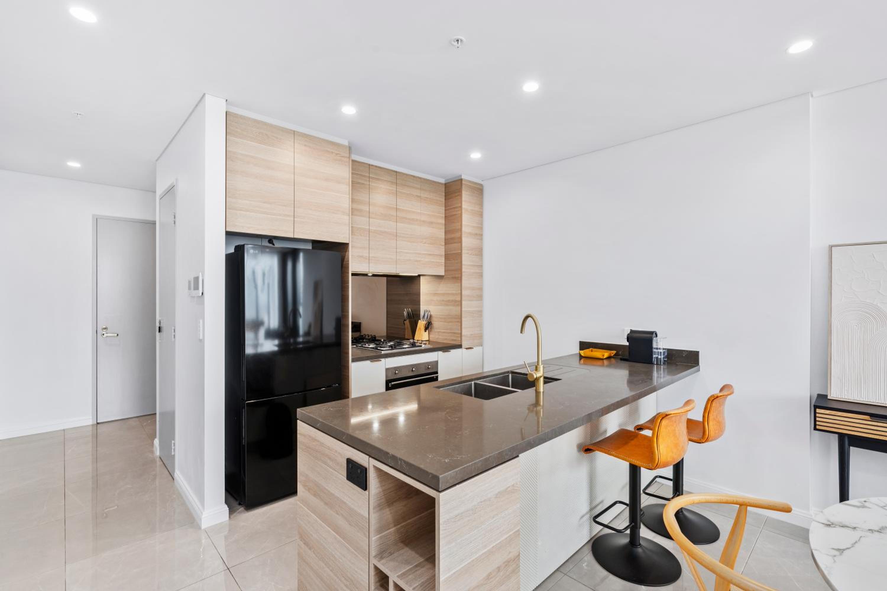 Surfers Paradise New Beachfront Apartments
