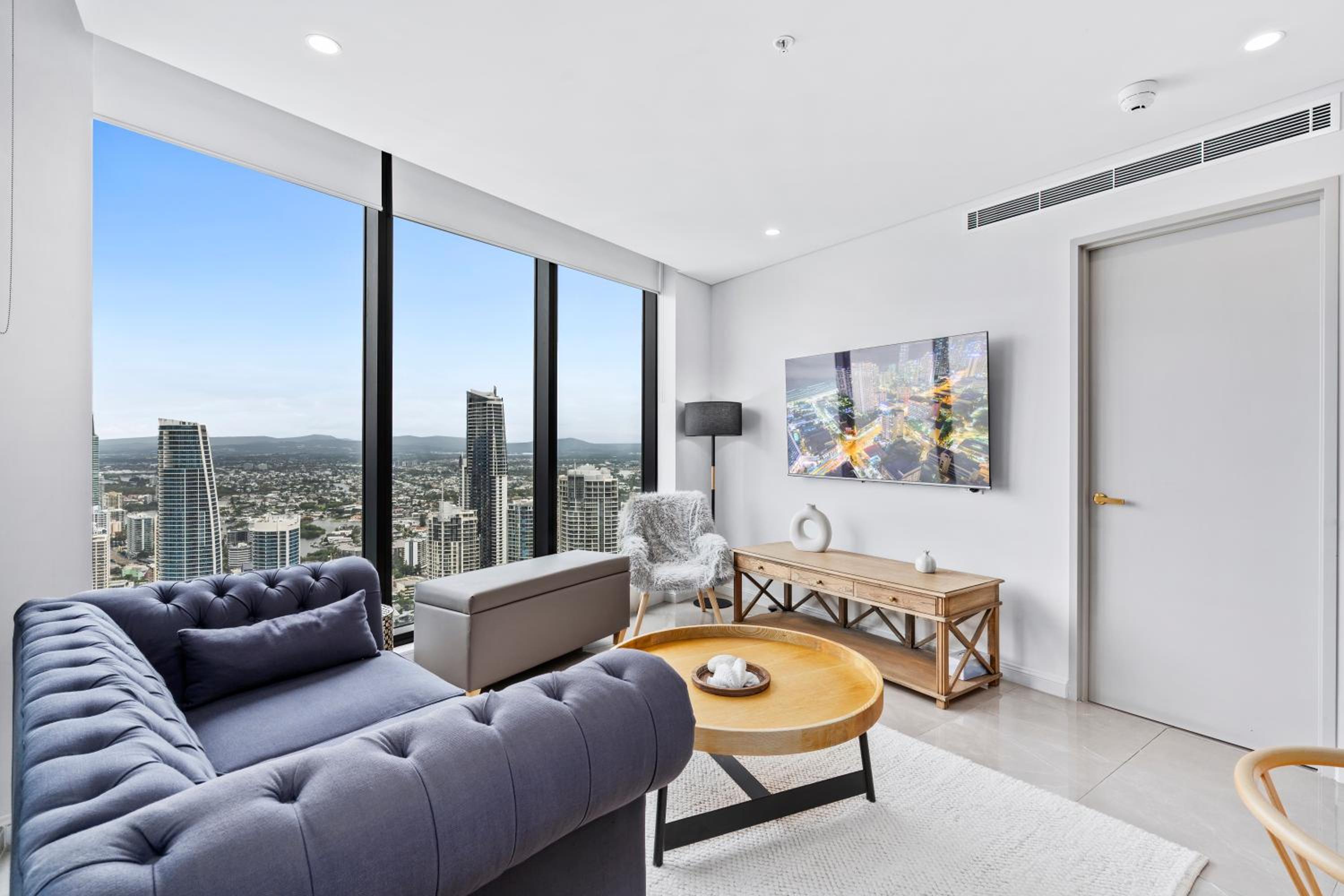 Surfers Paradise New Beachfront Apartments