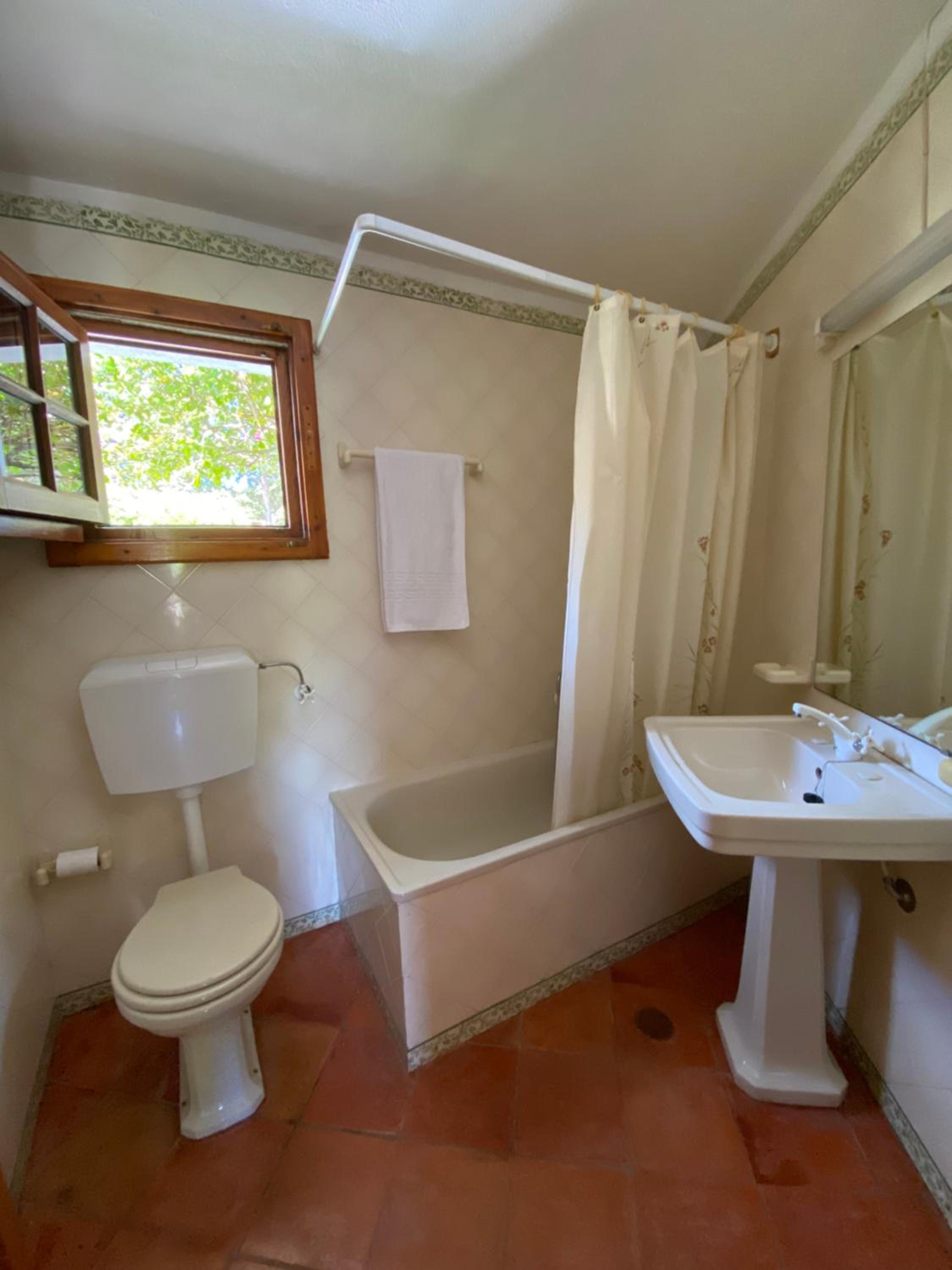 Casa do Lago view 5