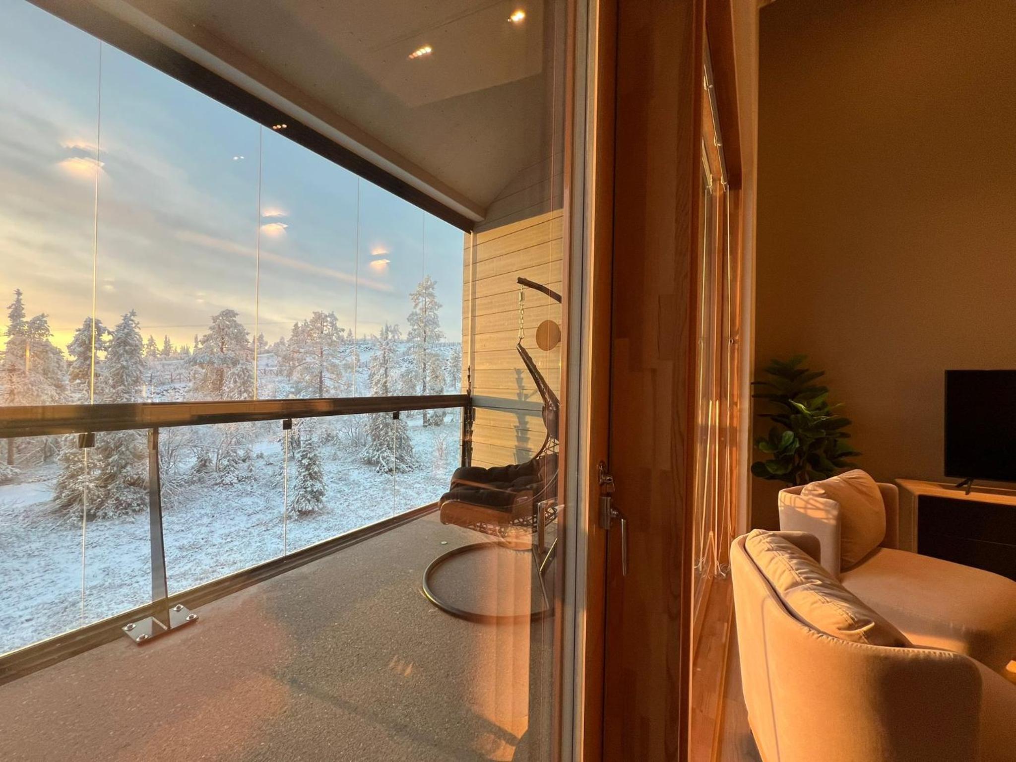 Horizon Chalet Ski-in Ski-out by Aavalevi