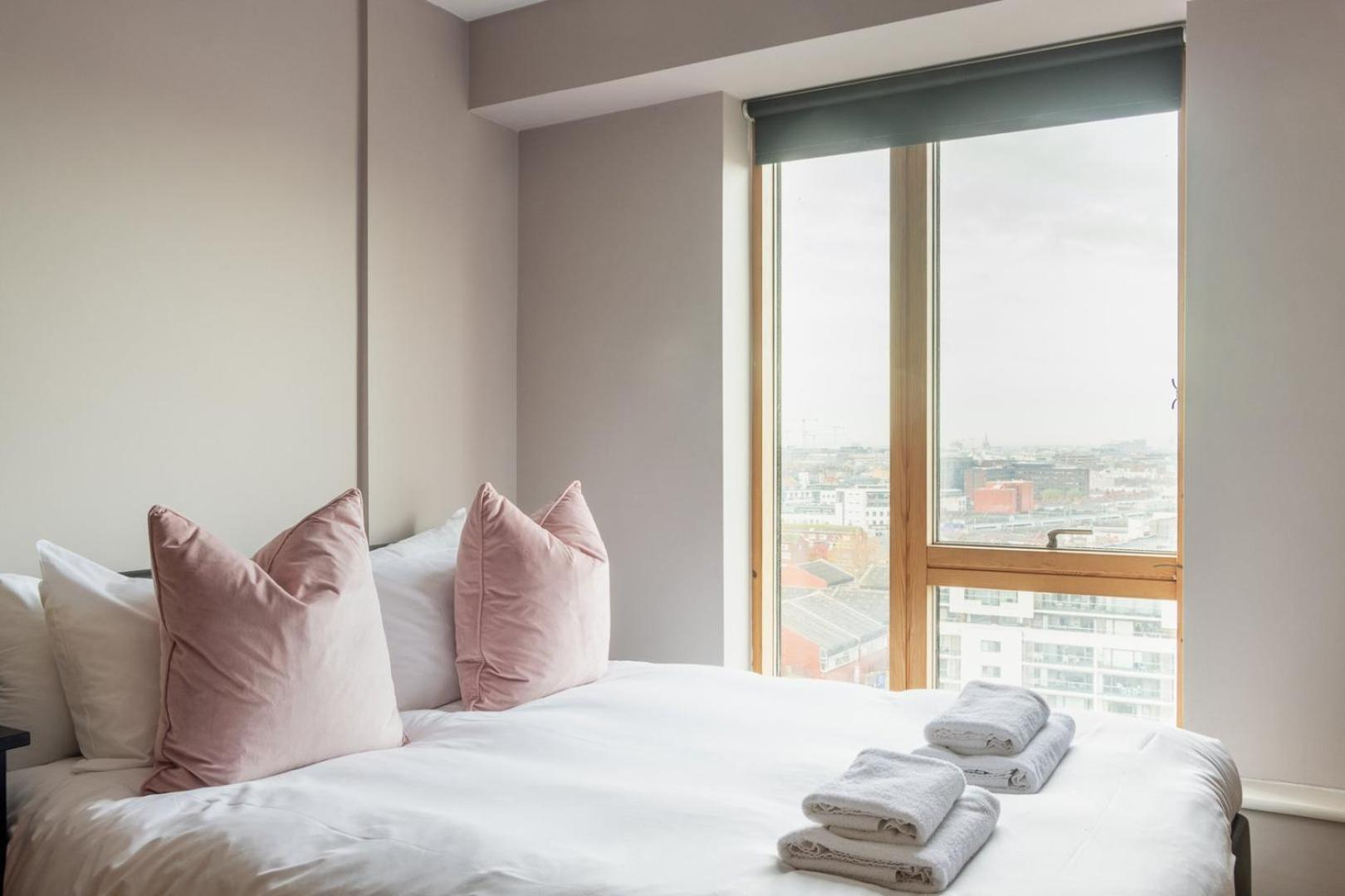 GuestReady - Stunning views from Millenium Tower