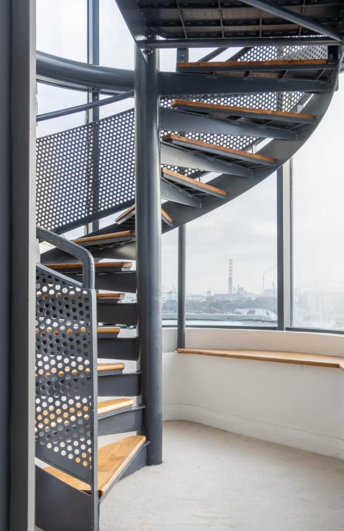 GuestReady - Stunning views from Millenium Tower