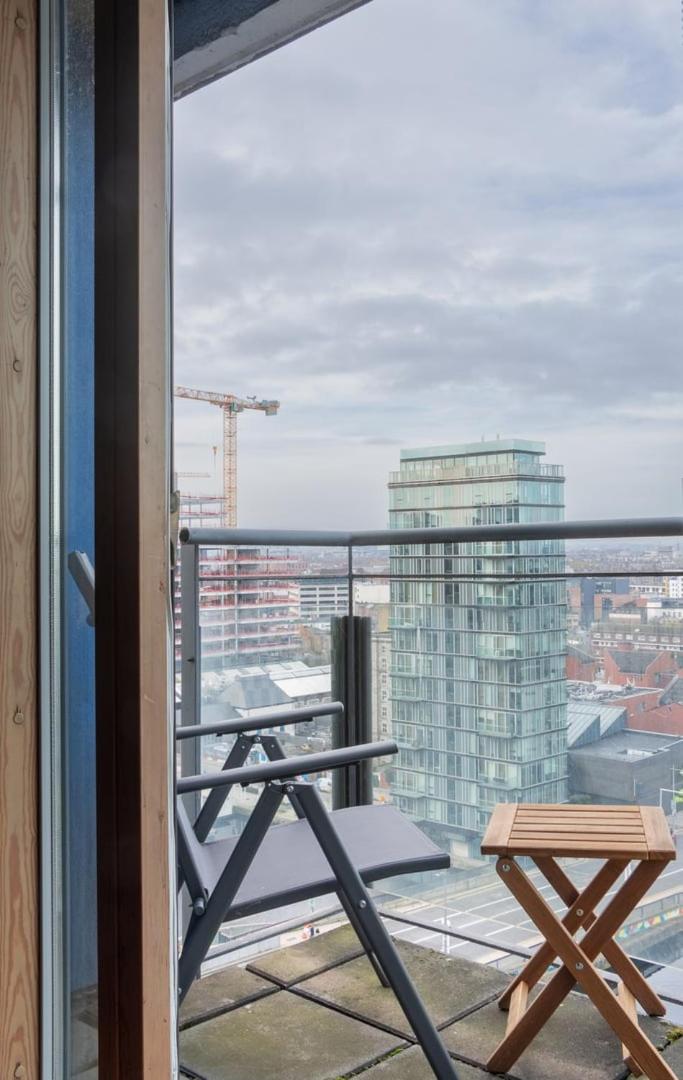 GuestReady - Stunning views from Millenium Tower