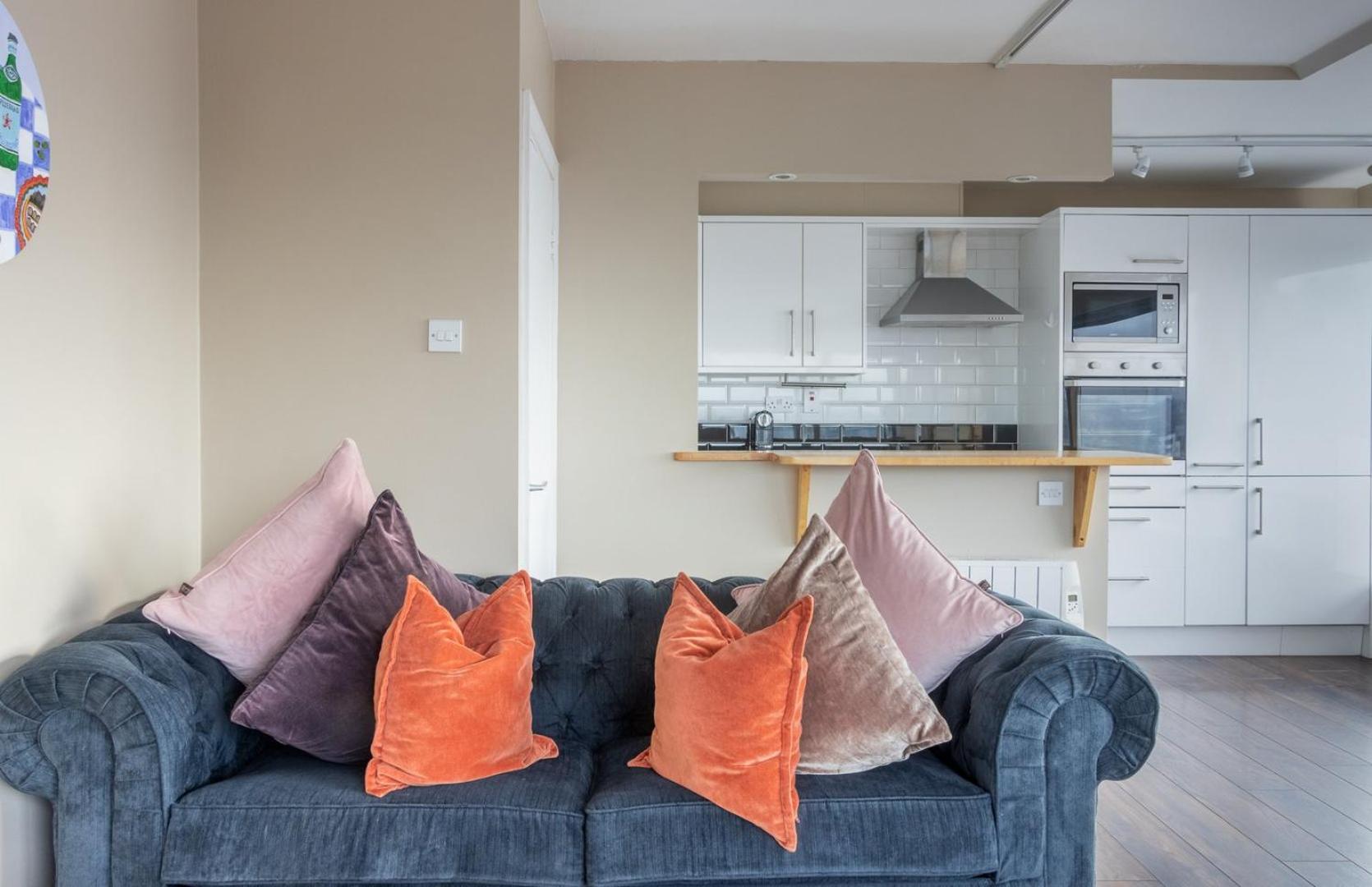 GuestReady - Stunning views from Millenium Tower