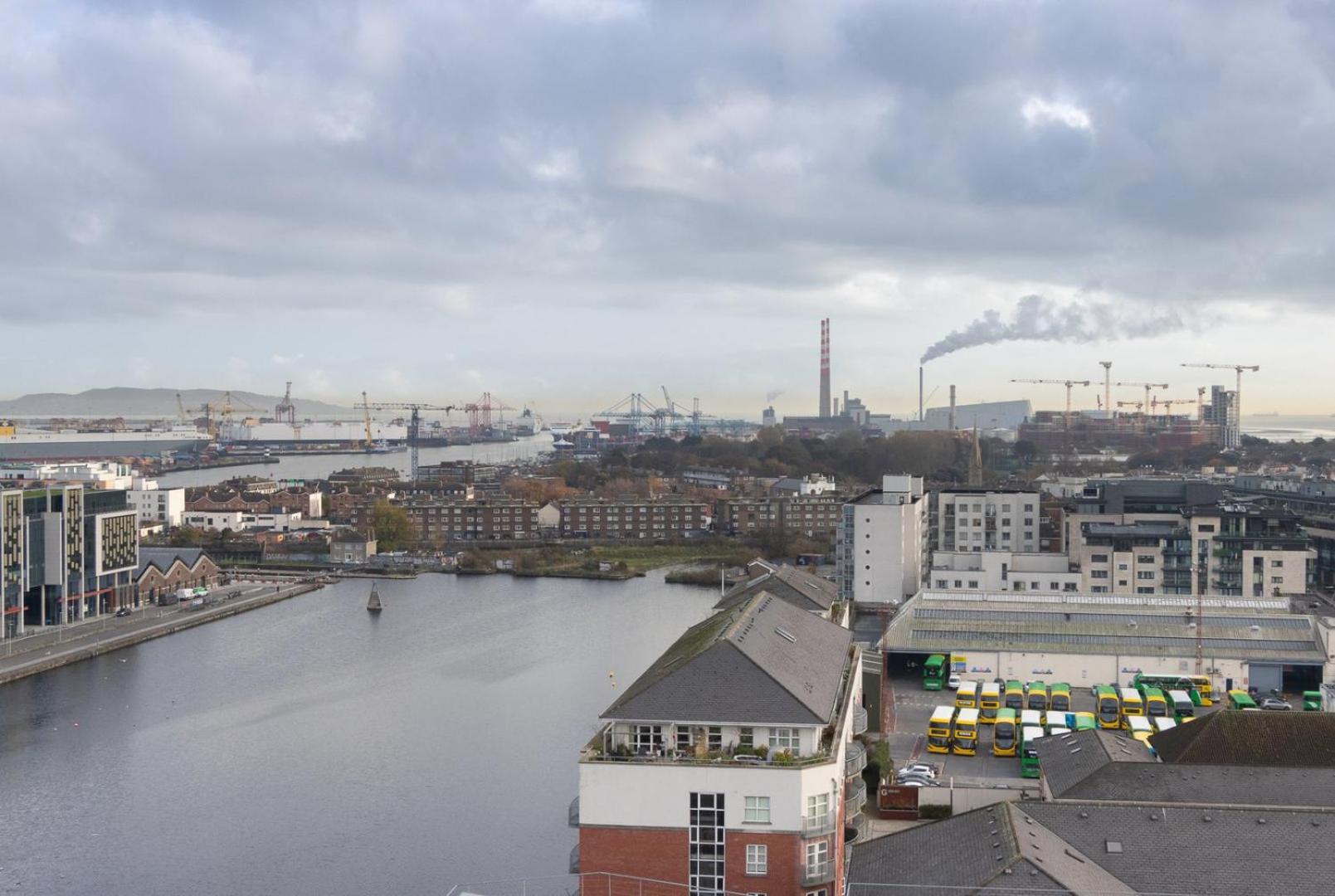GuestReady - Stunning views from Millenium Tower
